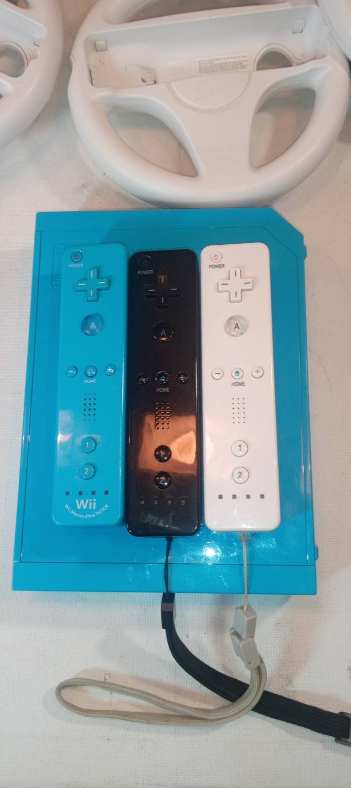 Nintendo Wii RVL-101 USA blue lot of 11 games controllers wireless motion Tested