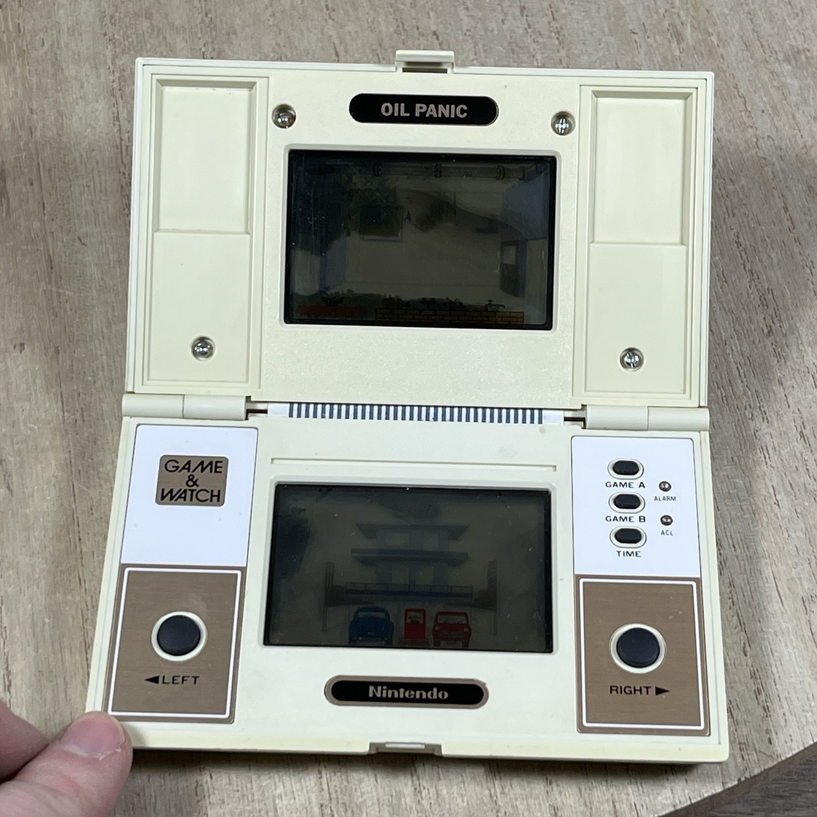 Nintendo Game & Watch OIL PANIC Multi Screen Handheld System OP-51 1982 Tested