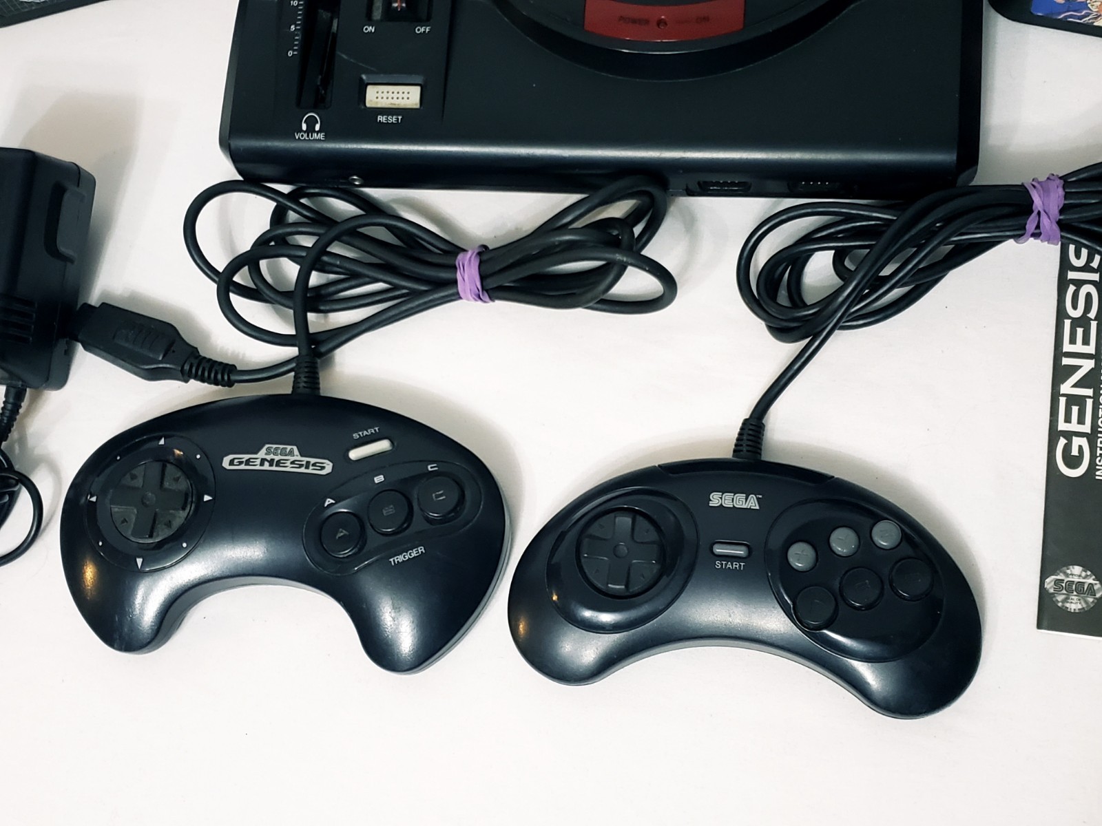 SEGA Genesis Lot Model 1601 W/9 Games 4 Complete 2 Controllers Tested Working