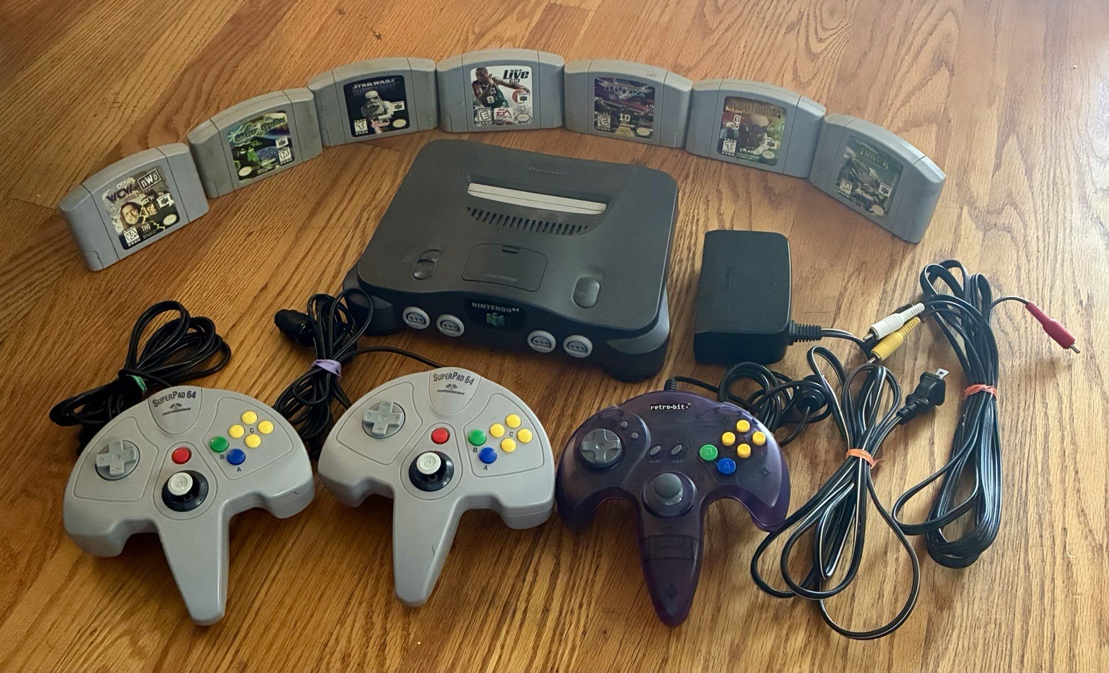 Nintendo 64 Console N64 + 3 Controllers + 7 Games + Power & AV Cables Bundle