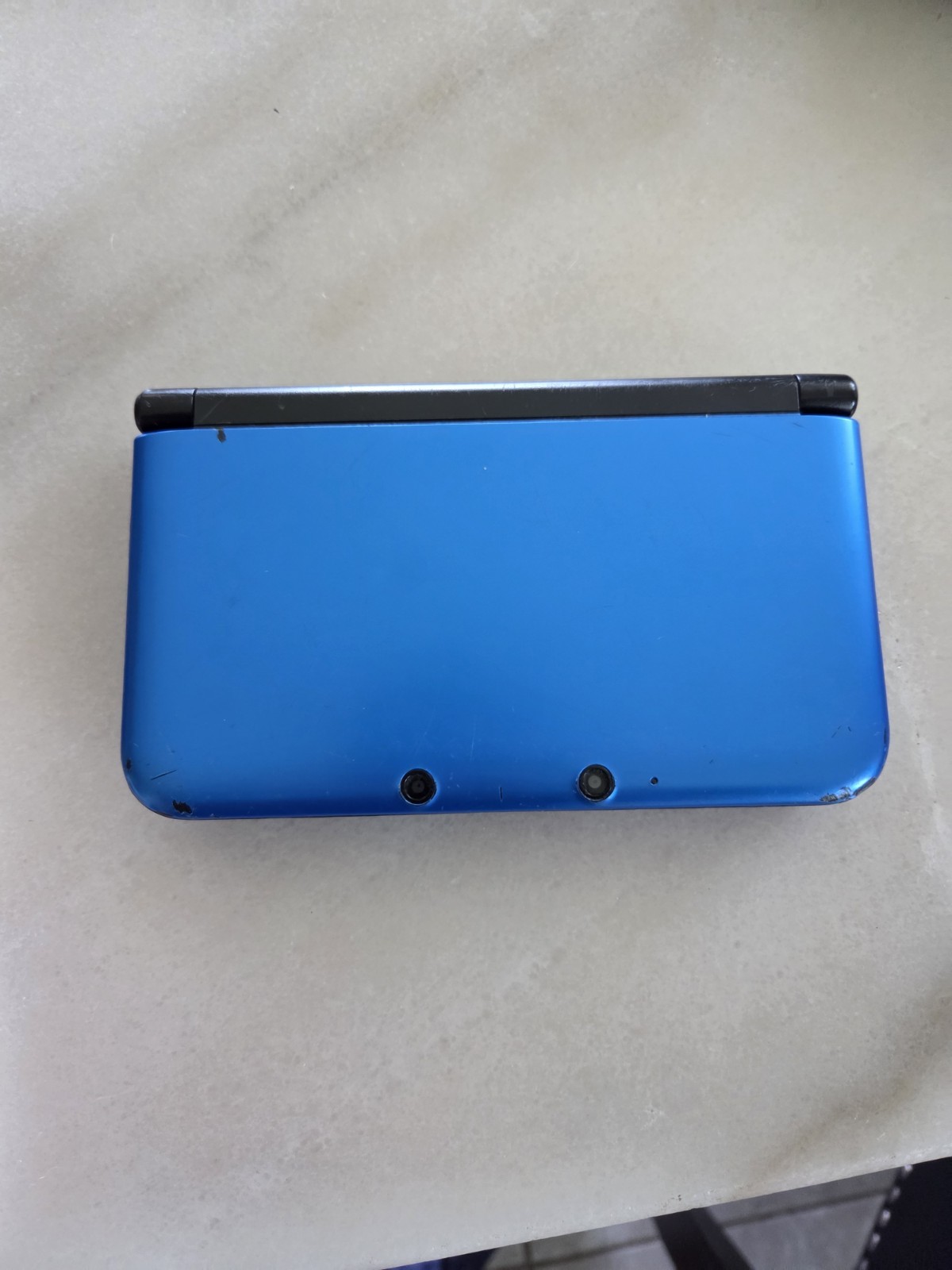 Nintendo 3DS XL Blue / Black + Charger, Stylus, 4GB SD Card, Fully Functional