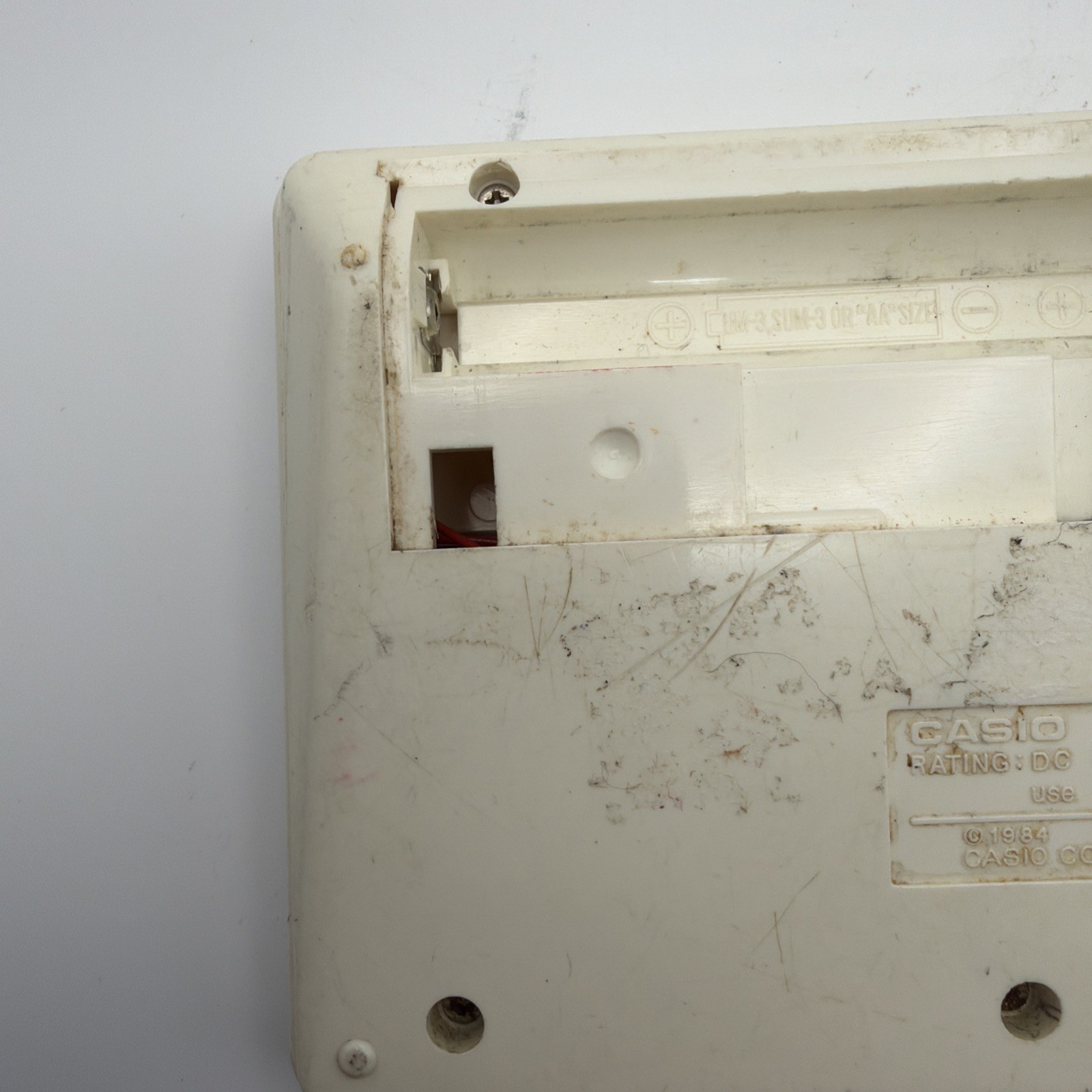 WESTERN BAR CASIO GAME WORKING CG-300 Japan 1984 – Missing Battery Cover – Read