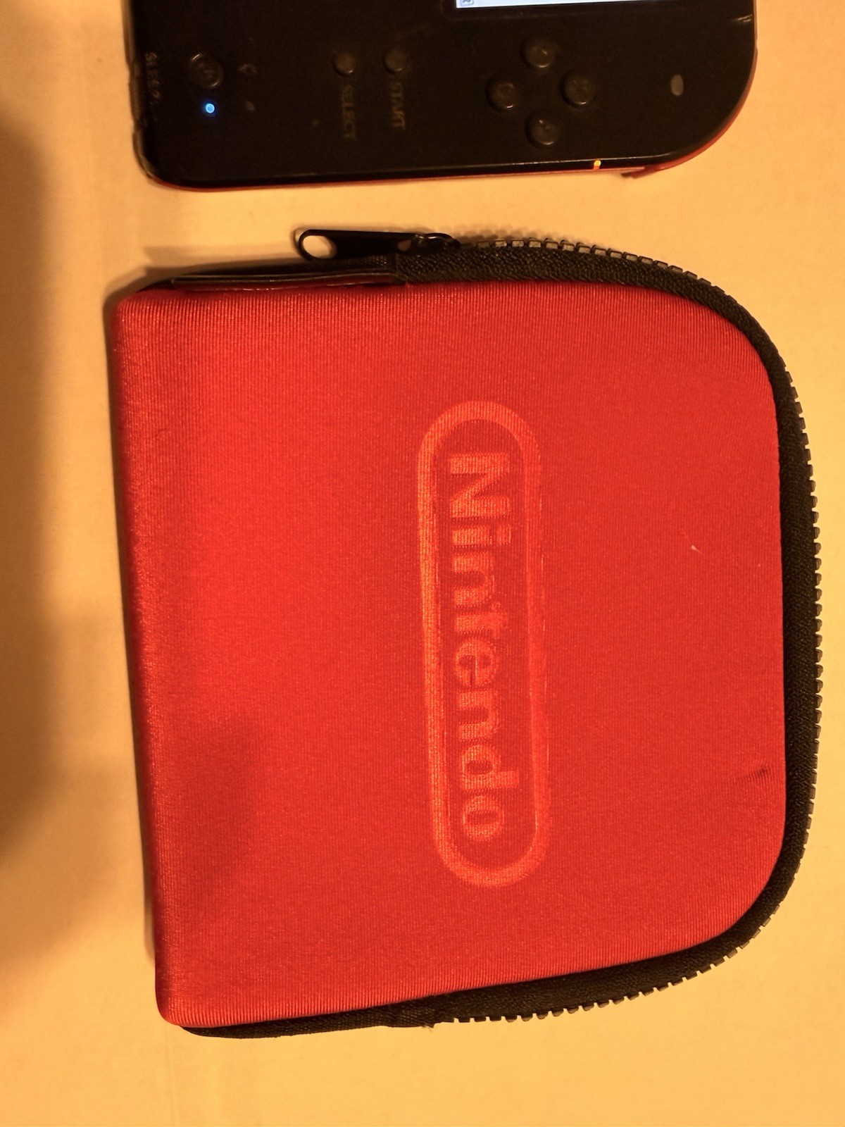 Nintendo 2DS Black/Red Handheld Console 4GB PAL w/ Red Zipper Case no stylus or