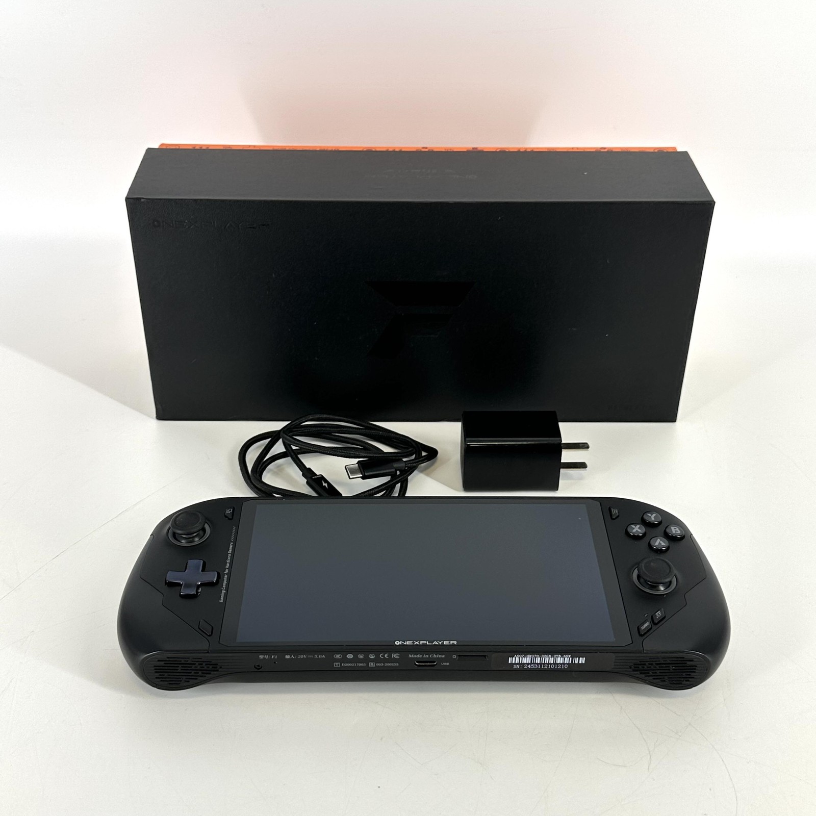 ONEXPLAYER OneXFly F1 Pro Handheld Console Black 2TB w/ Charger – Excellent