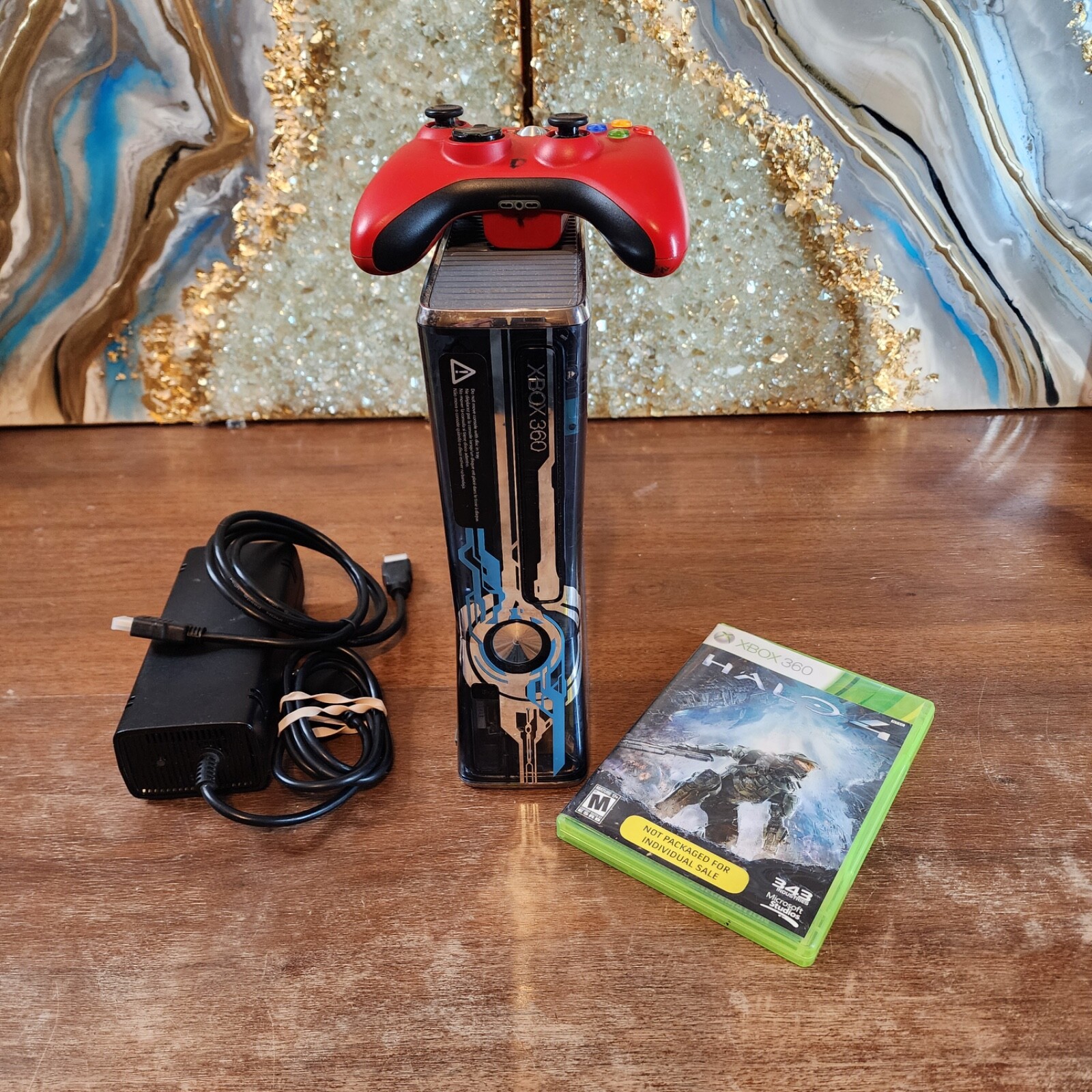 Xbox 360 Slim Halo 4 Limited Edition 320 GB Harddrive Console Bundle