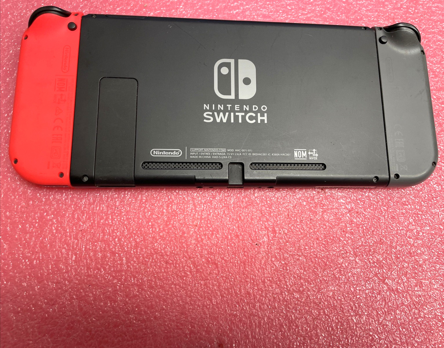 Nintendo Switch Handheld Console HAC 001-01 W SD CARD AND CHARGER – WORKING