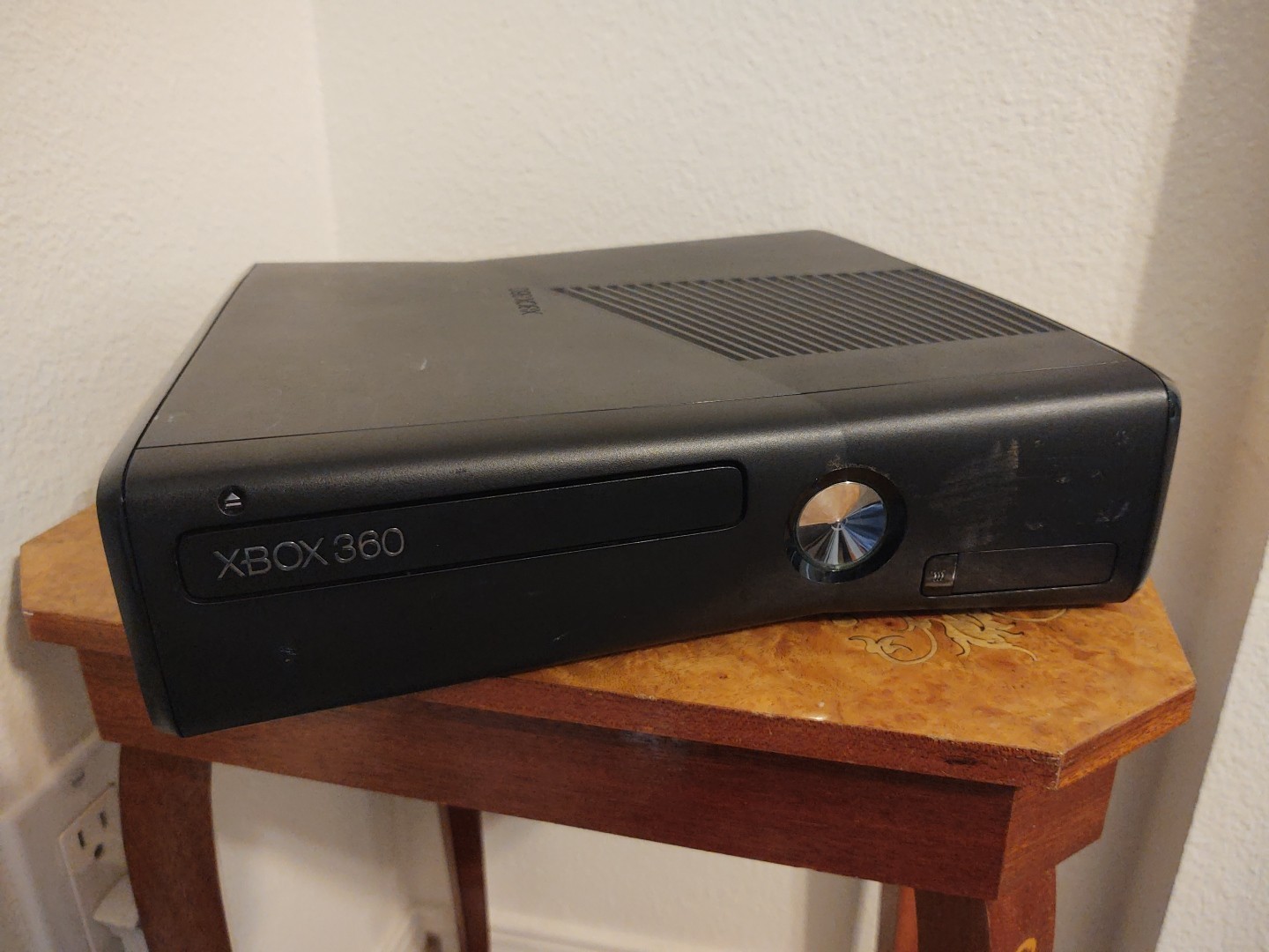 Microsoft Xbox 360 S Console Only Tested Working No Hard Drive Model 1439