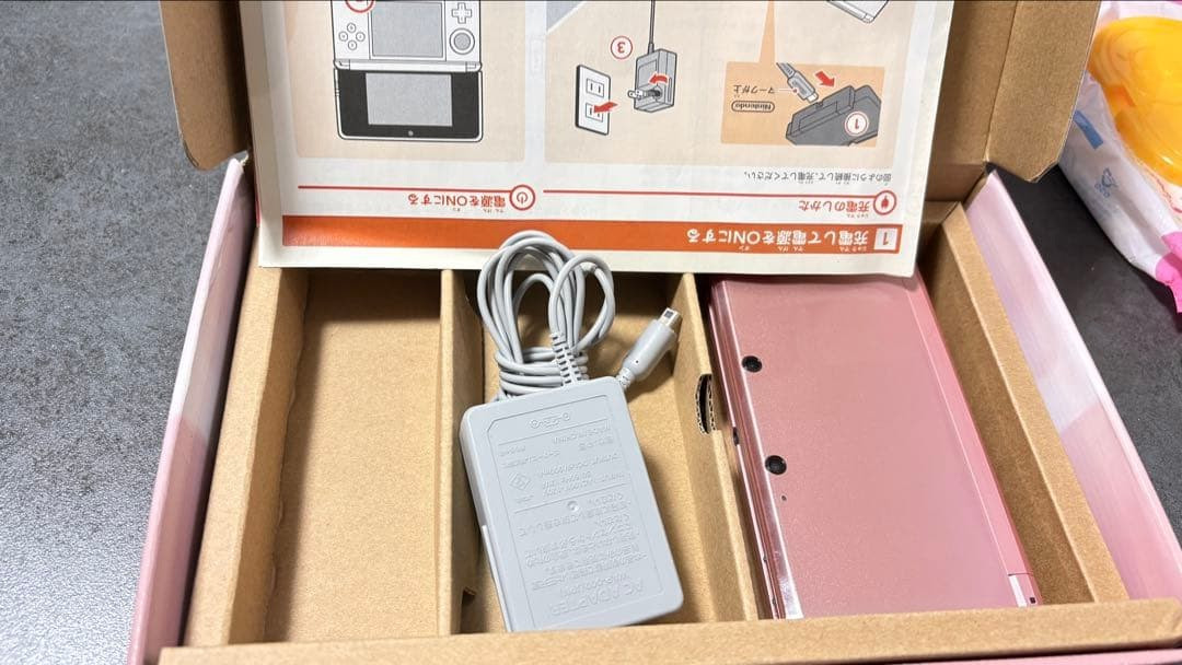 Nintendo 3DS Console Misty Pink CTR-001 with 6Games & Box Tested