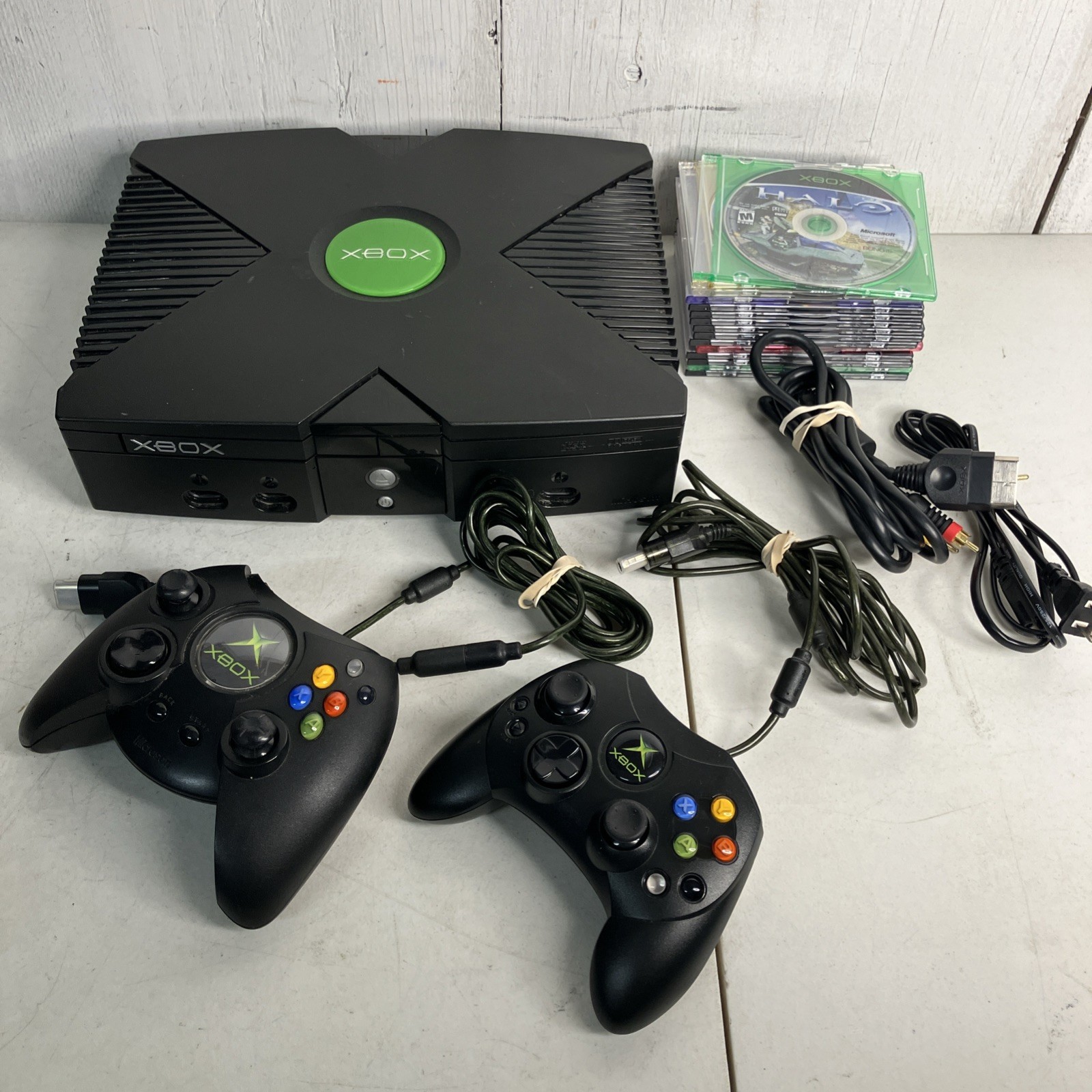 Microsoft Original Xbox Console Bundle Big Duke 15 Games Halo Crazy Taxi Deus Ex
