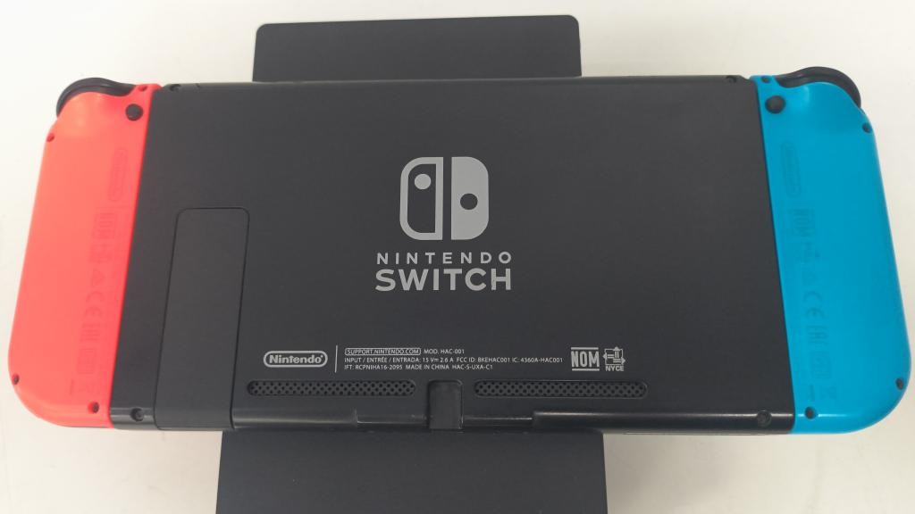 NINTENDO SWITCH HANDHELD – HAC-001-GREAT CONDITION! (P14027392)