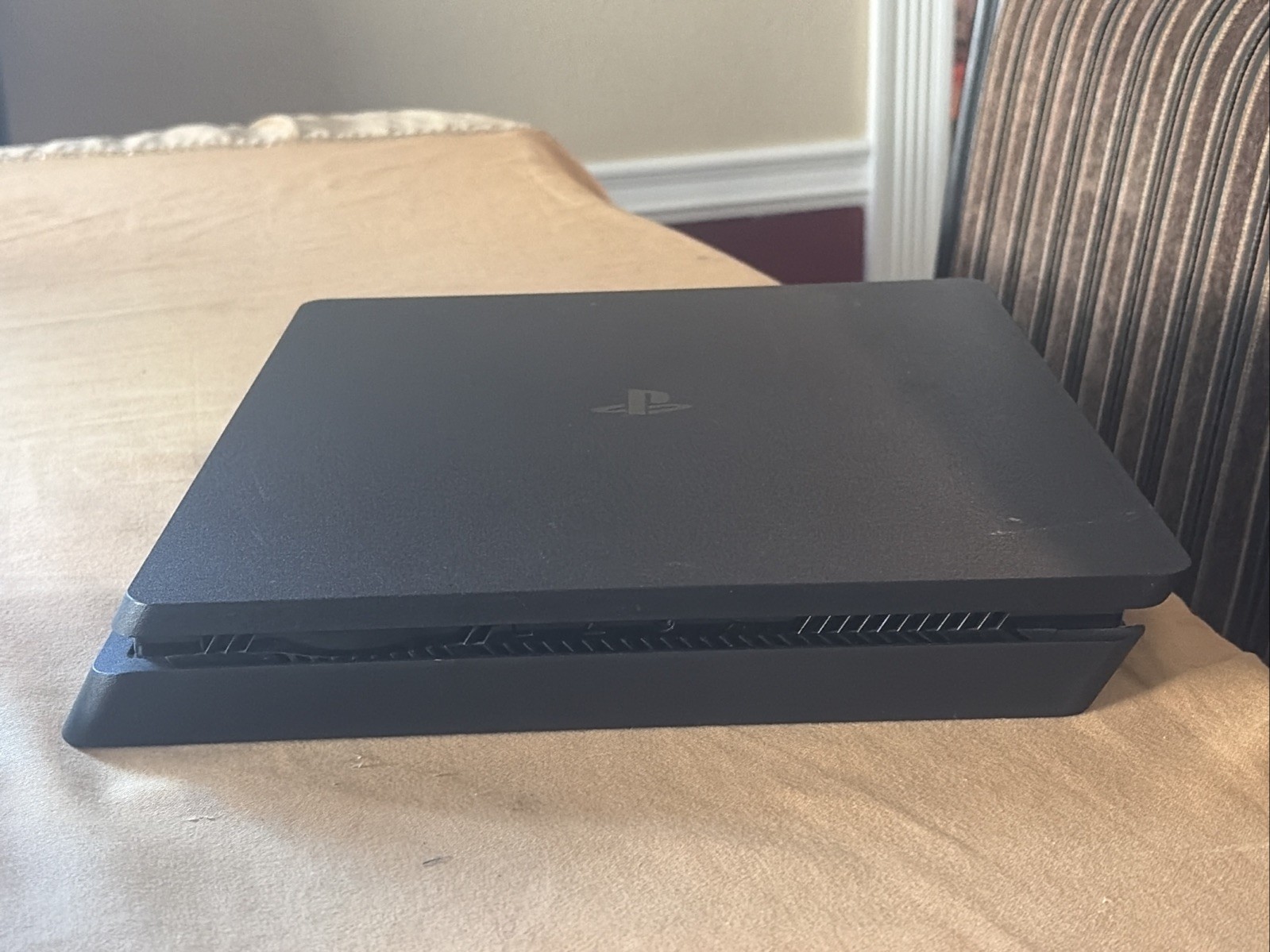 PlayStation 4 Slim PS4 1TB Black Console CUH-2215B v13.02 w/Cables Controller(2