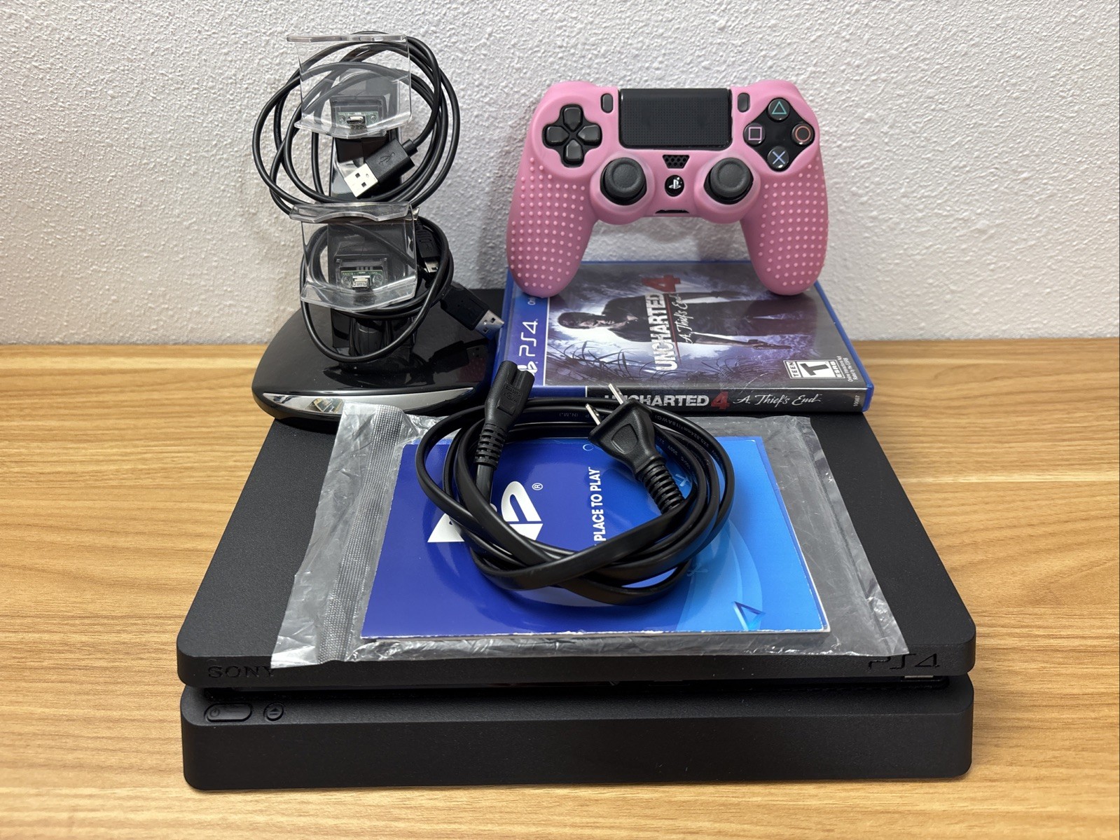 Sony PS4 Slim 1TB CUH-2115B Console Cords, Charger, Controller, FREE SHIPPING