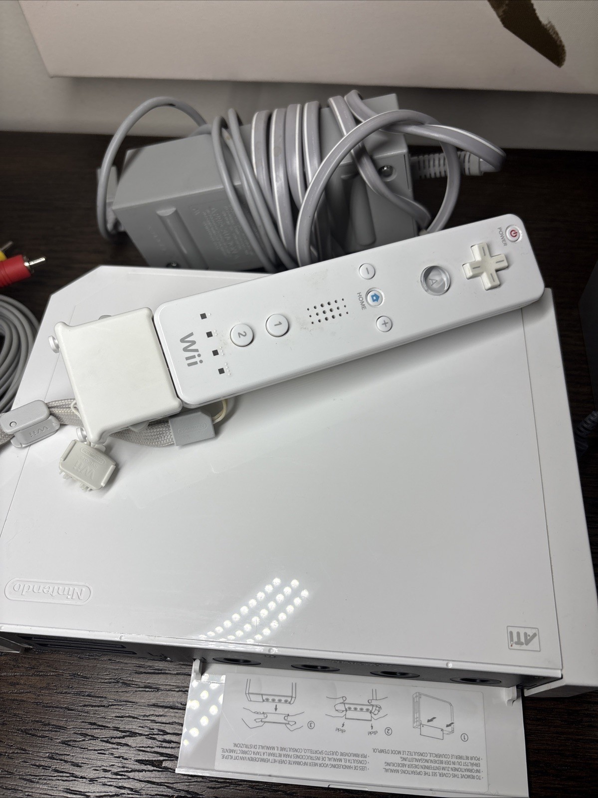 Nintendo Wii Backwards GameCube Compatible Console (RVL-001) + OEM Cables Tested