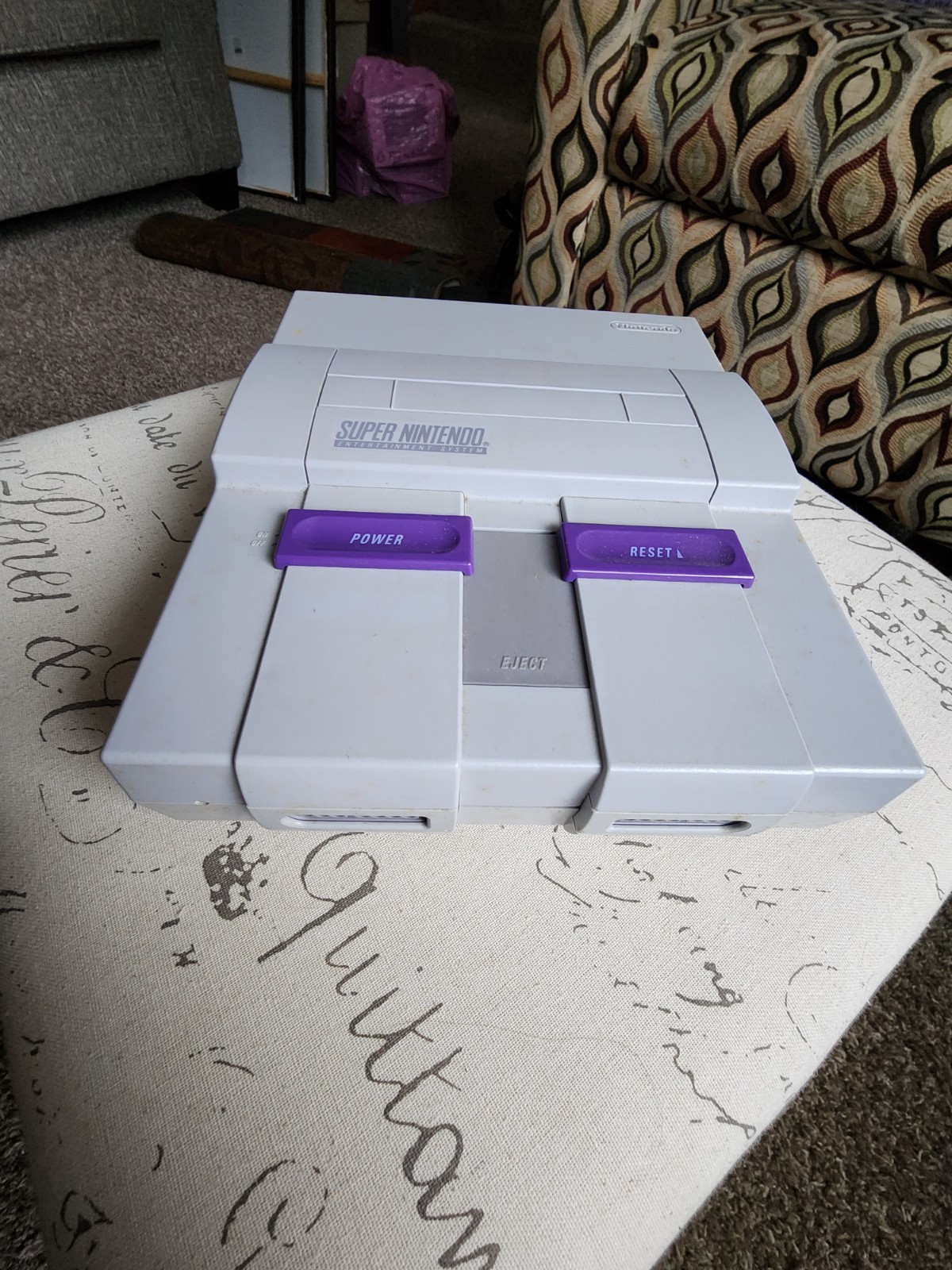 Super Nintendo SNES Console with original box and hookups Super Mario World