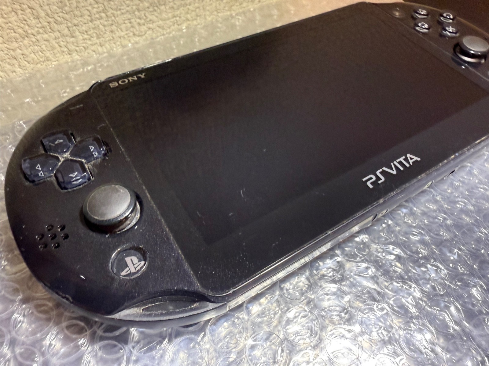 PS Vita PCH-2000 Black Console Minecraft 8GB All buttons tested