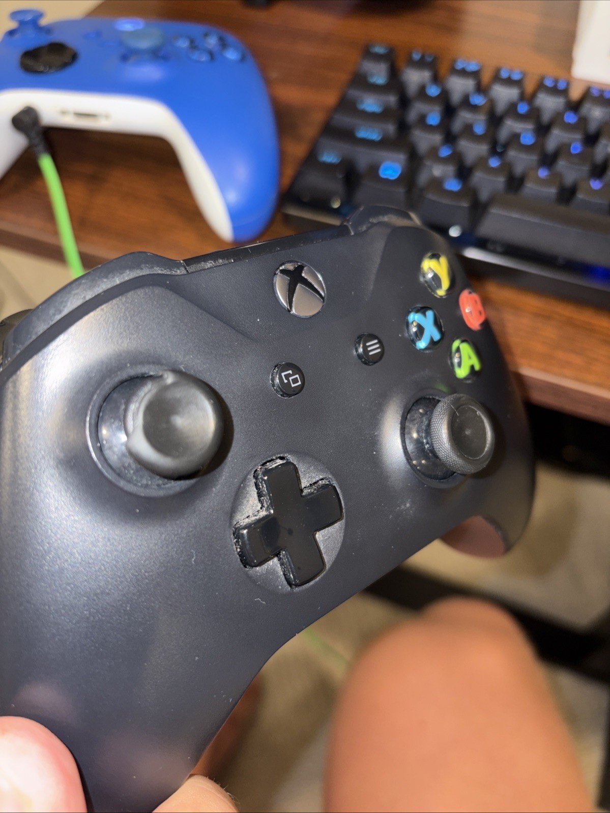 Microsoft Xbox Series S 512GB, 2 controller, 2 Mics, Keyboard, Mouse