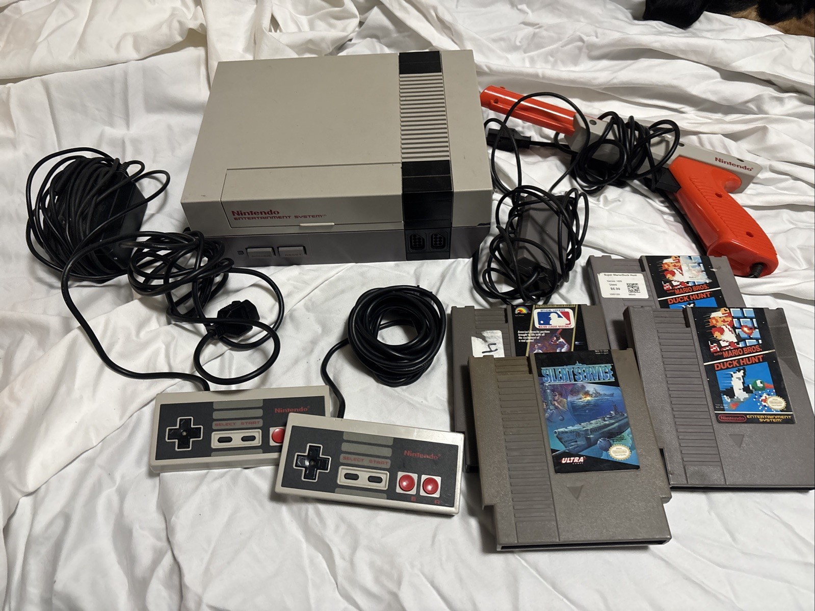 1985 Original NES Nintendo System Console + Games Duckhunt Original Zapper