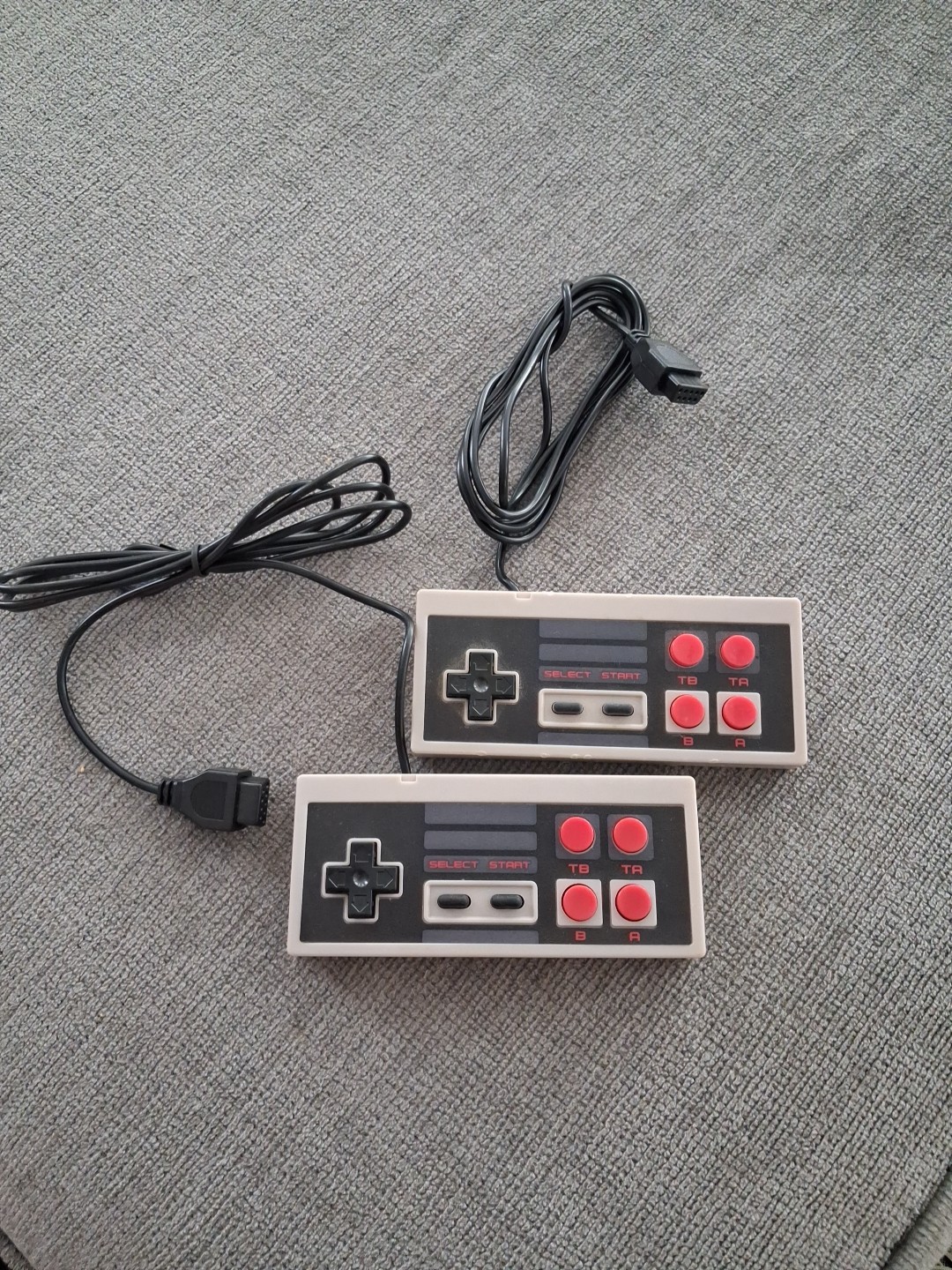 2 Generic Nintendo NES Classic Controller, 4 Button