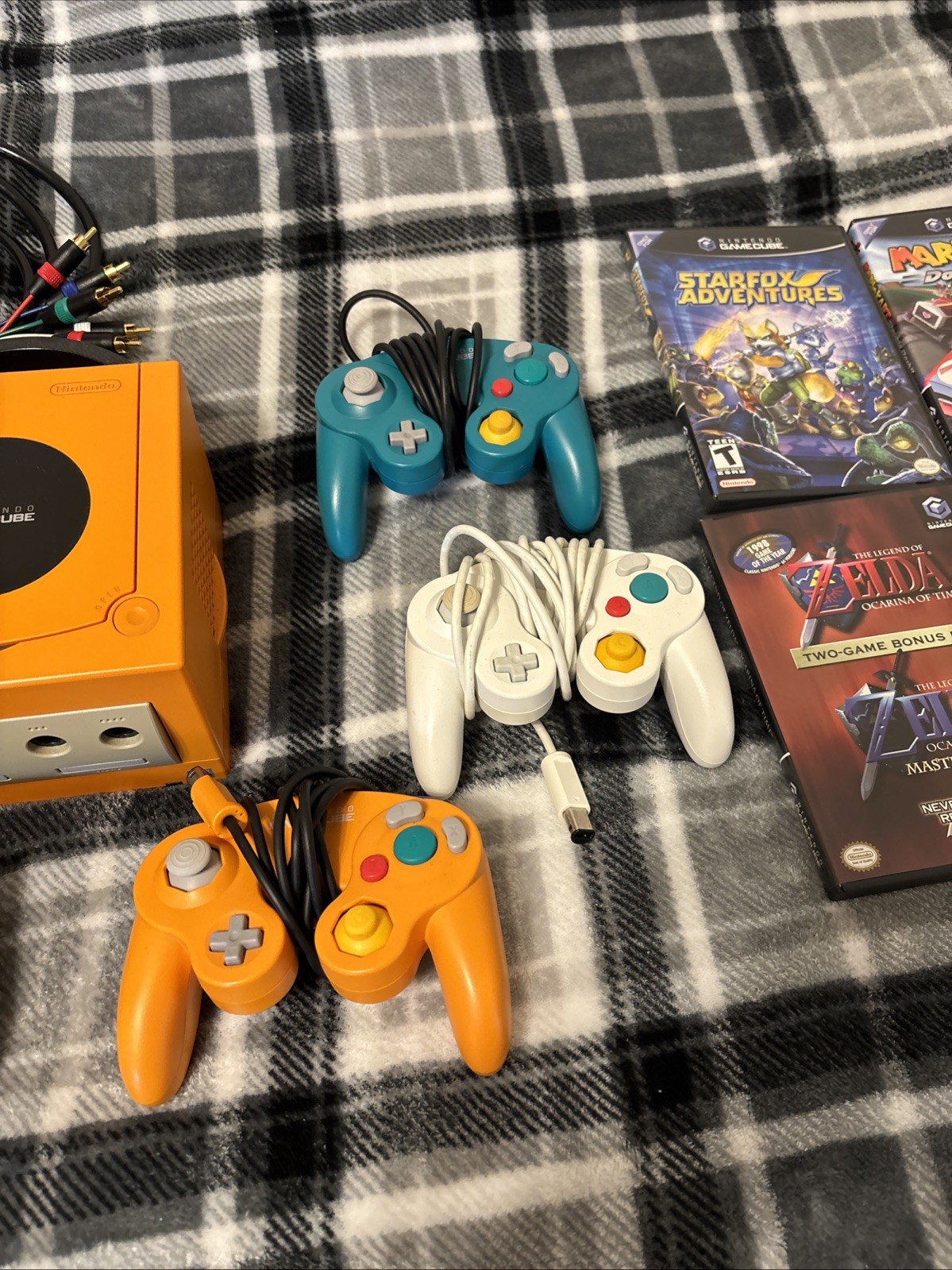 Nintendo GameCube Spice Orange Console Bundle US Region DOL-101