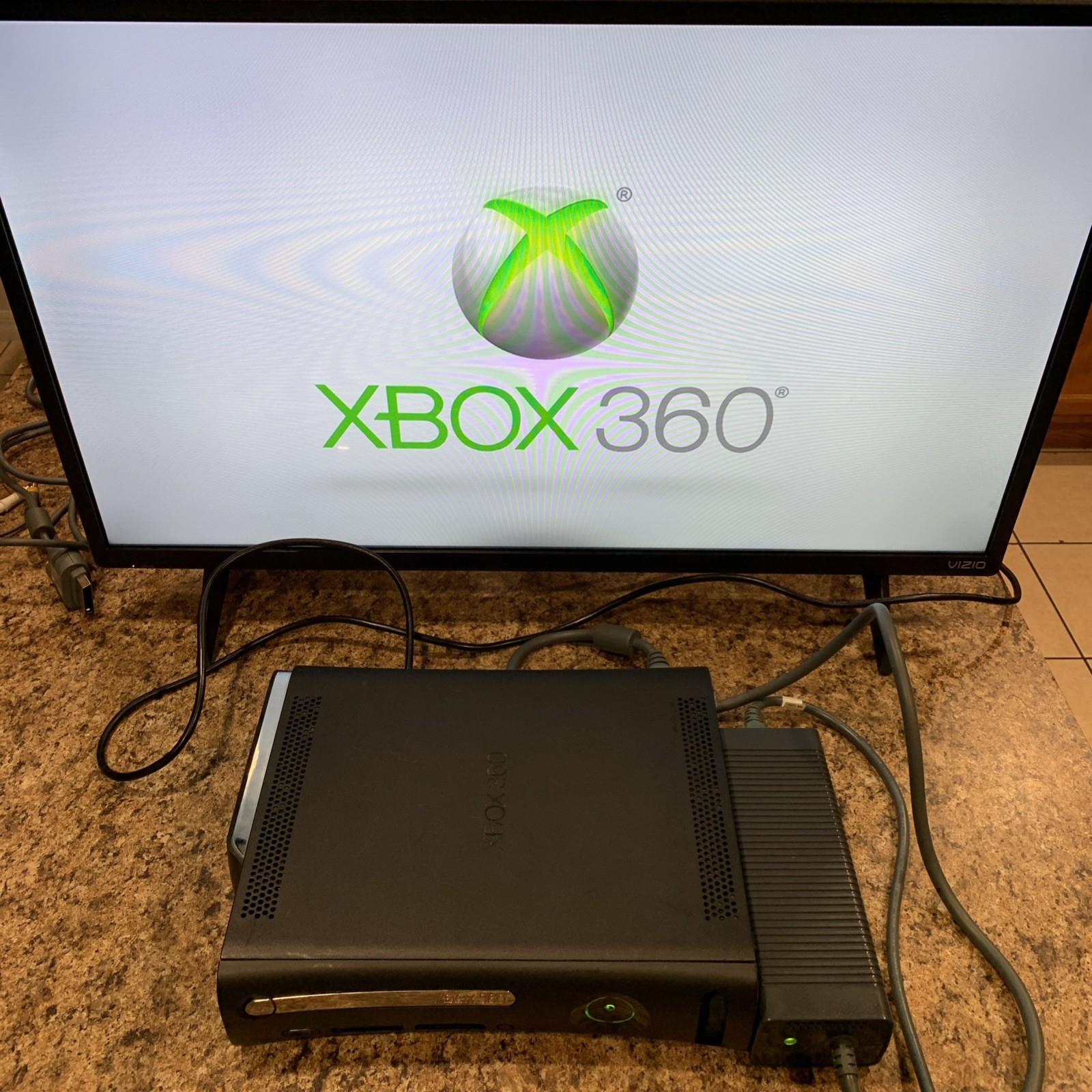 Microsoft Xbox 360 Elite Console 120GB Jasper w/ Controller & Cables READ DESCR