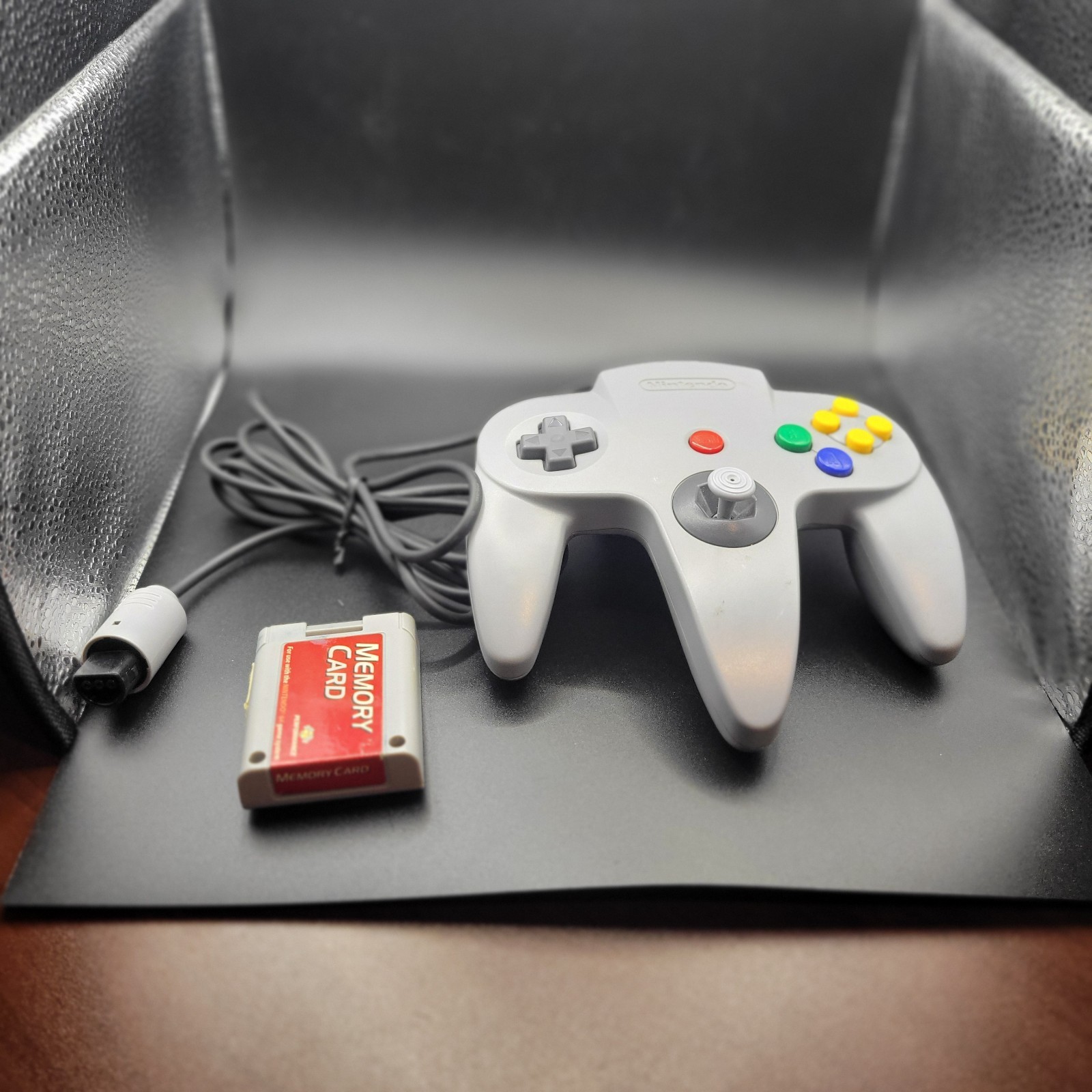 Nintendo 64 console, controller, games, memory + — READ DESCRIPTION