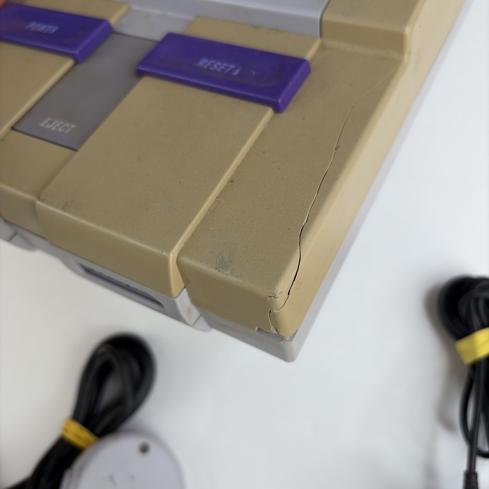 Super Nintendo Entertainment System Bundle: Console, Cords and Controller