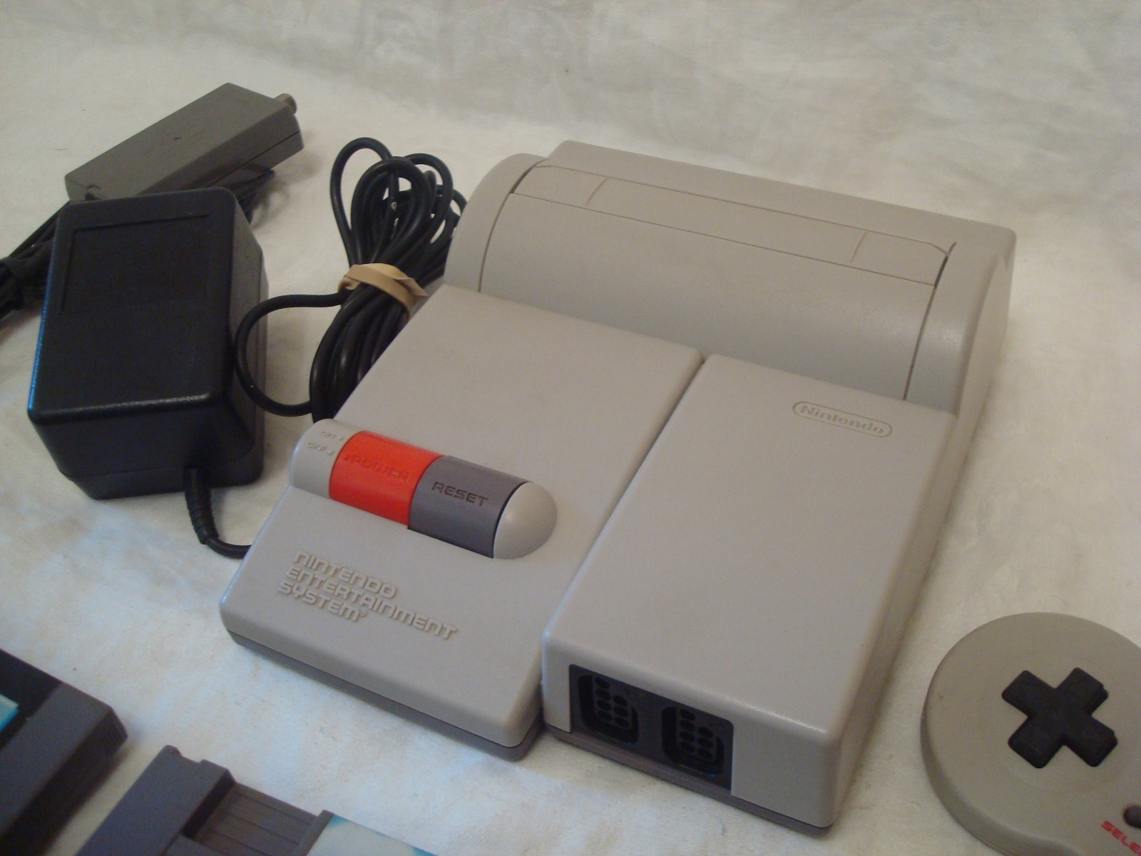 Nintendo NES-101 ORIGINAL TOP LOADER Console System Bundle Super Mario 1 2 3