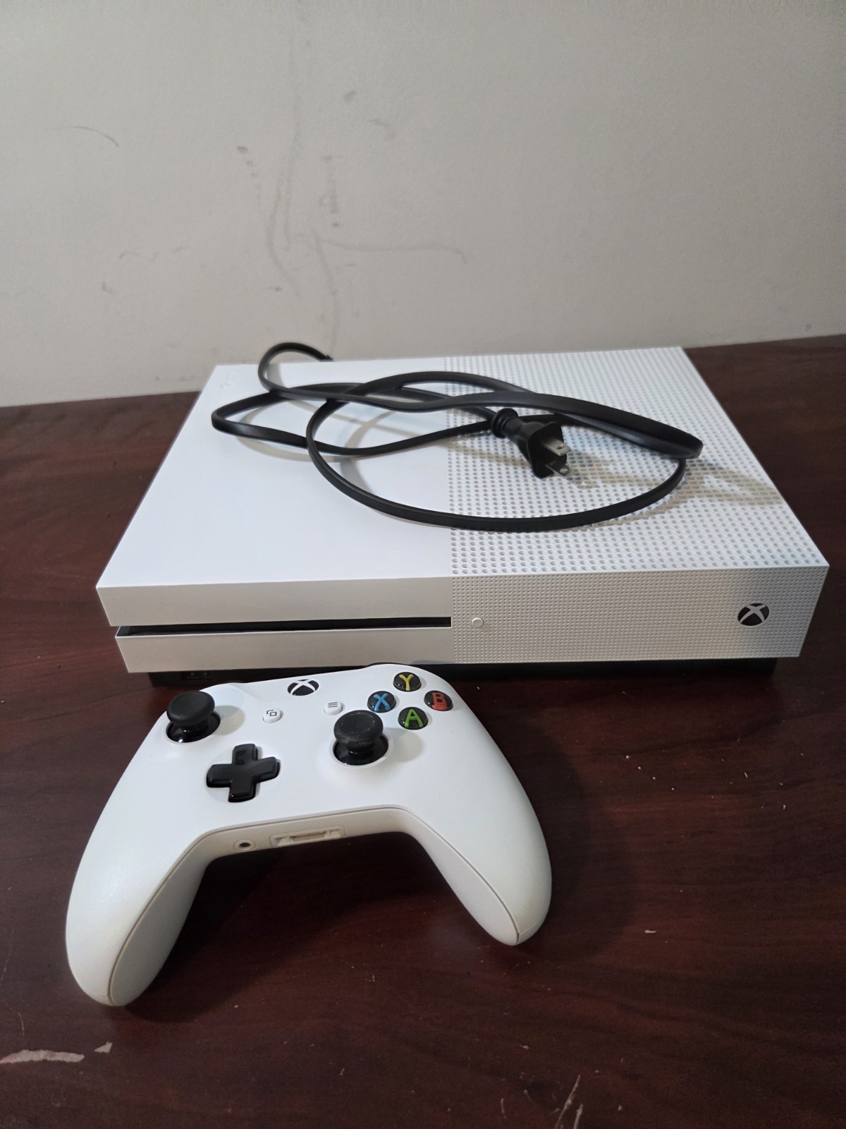 Microsoft Xbox One S 1TB White (Read Description)