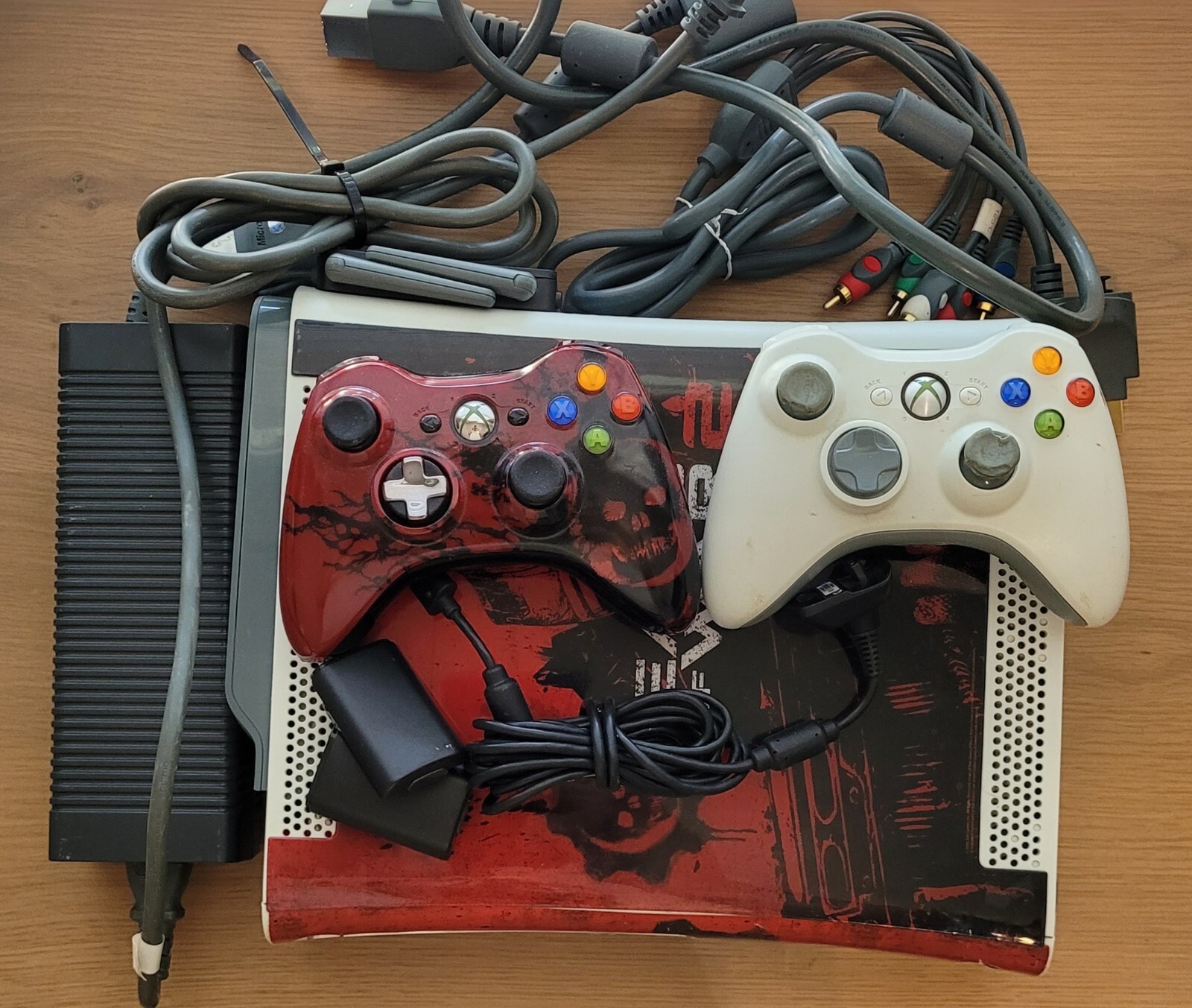 Pre-Owned Microsoft Xbox 360 Bundle 60GB White Console Adapter 2 Controllers