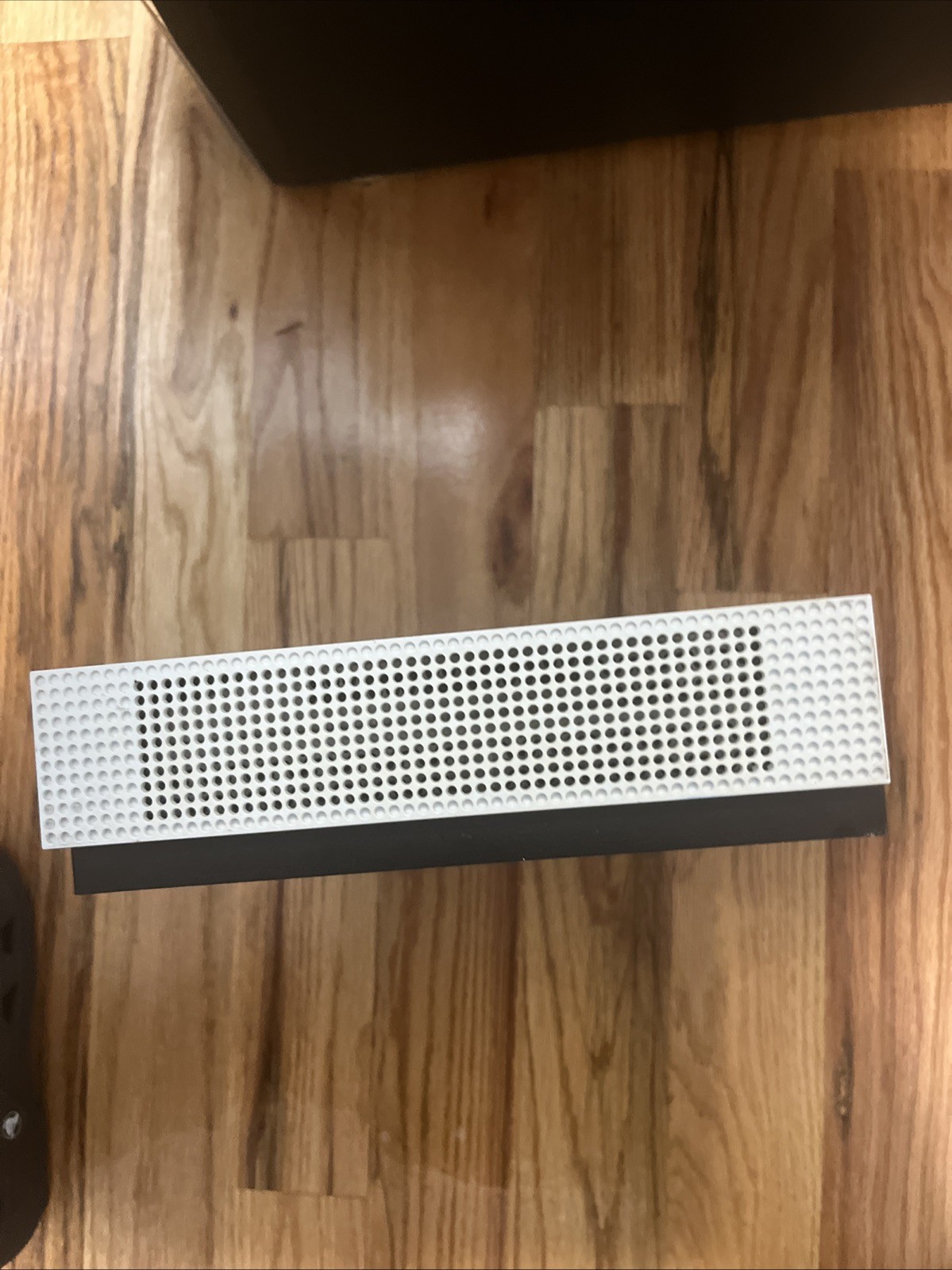Microsoft Xbox One S yes the xbox work i will be selling it for 150 the games