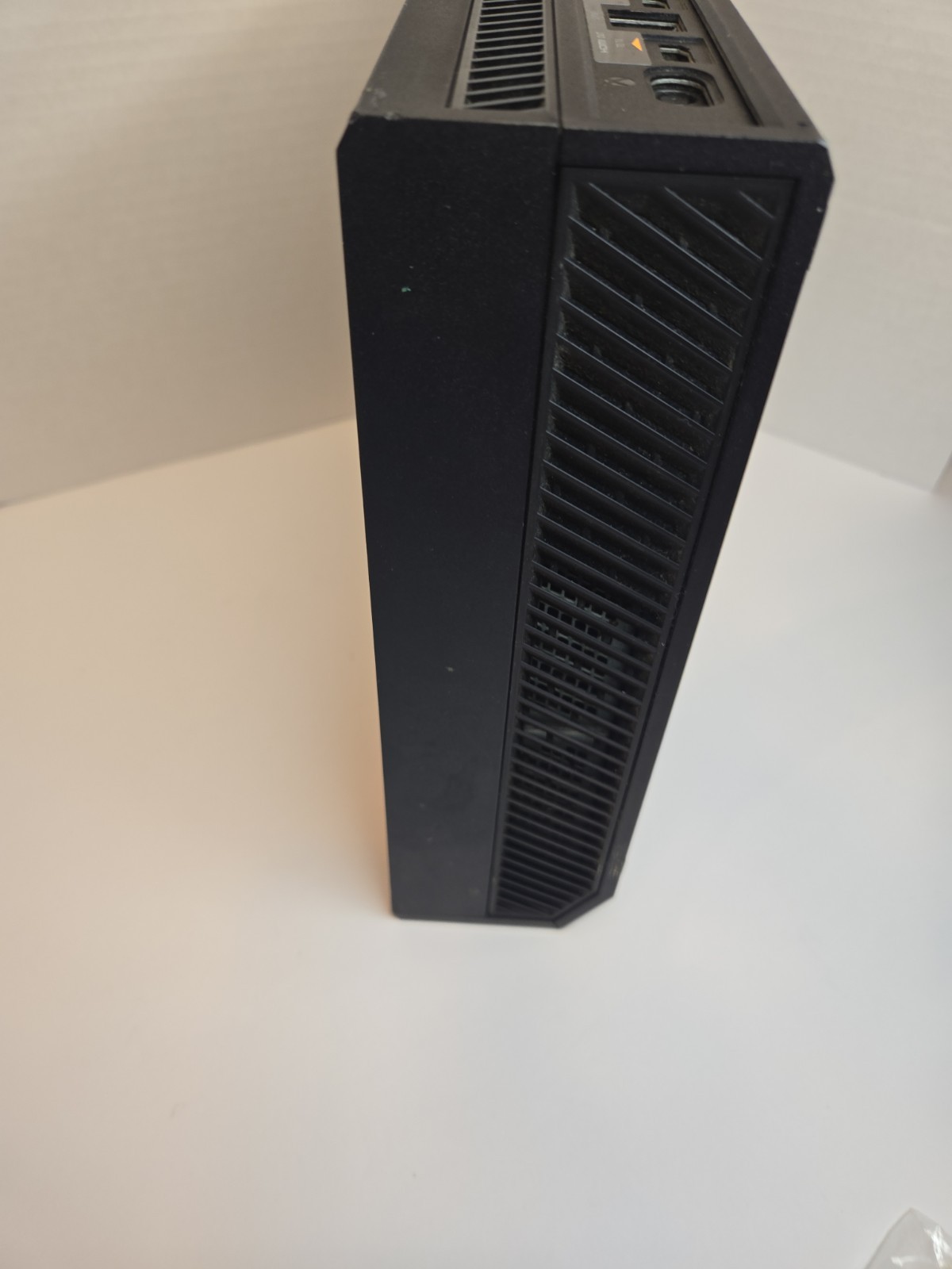 MICROSOFT XBOX ONE 1540 GAMING CONSOLE 500GB (QUC015674) PARTS OR REPAIR