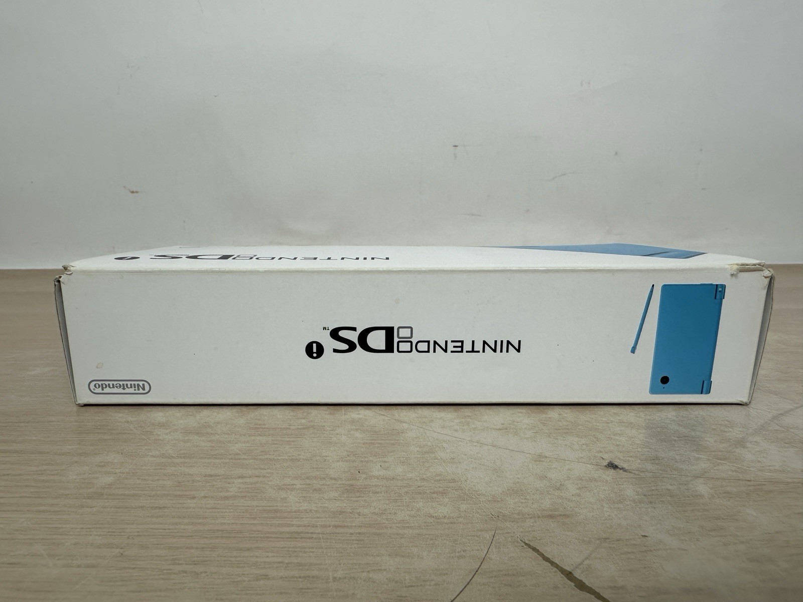 Nintendo DSi Light Blue w/ Box/Inserts/Charger/Stylus: Matching Serials – WORKS!