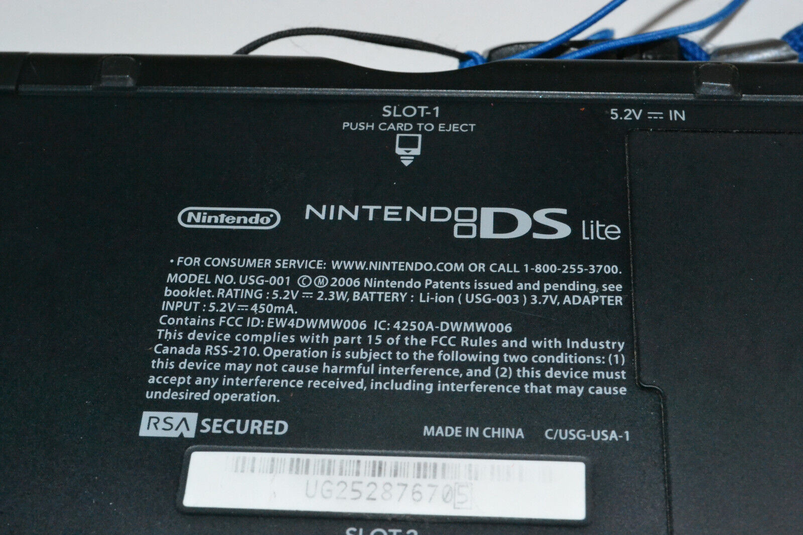 Nintendo DS Lite Handheld System – Cobalt/Black With Stylus 6 Games 2 Chargers