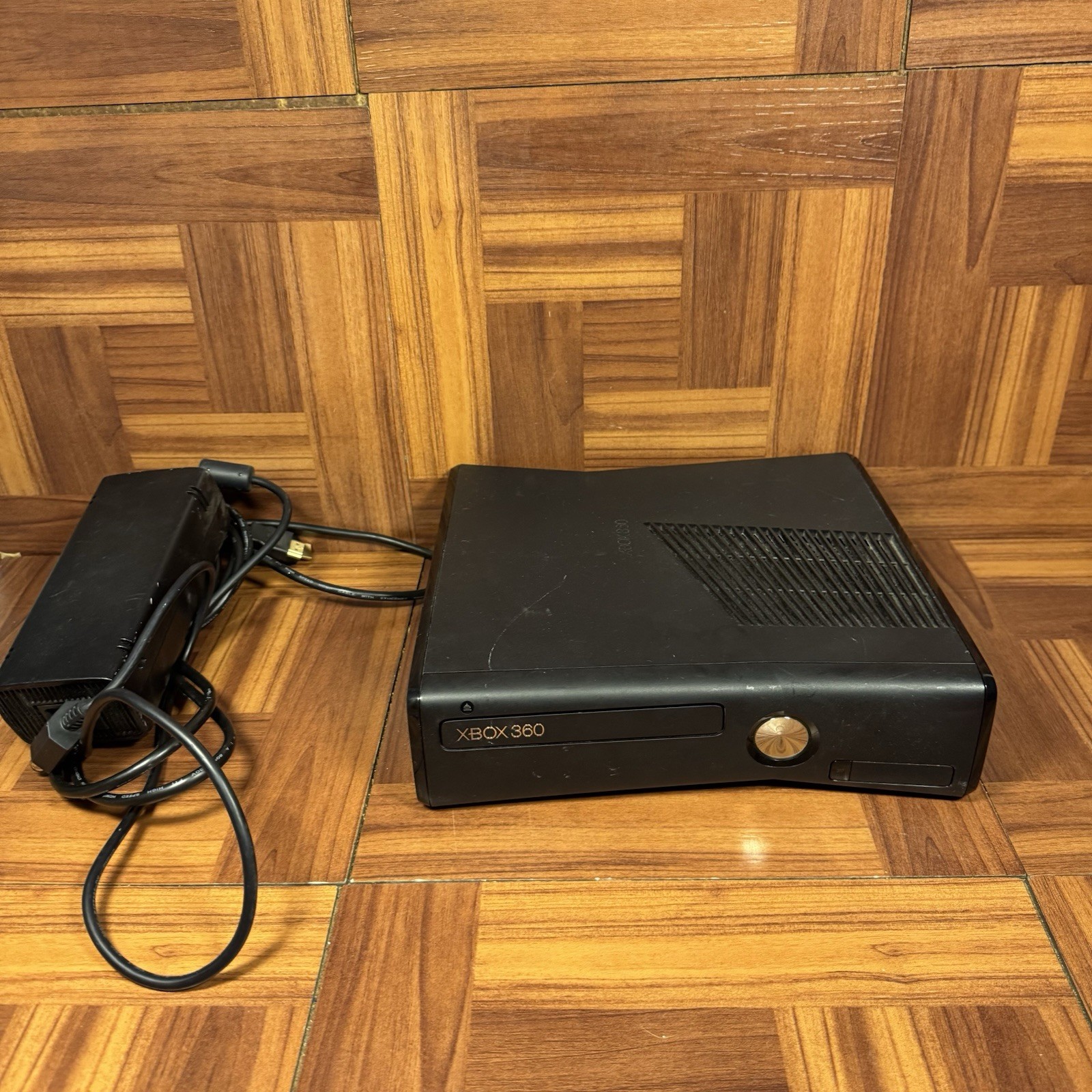 Microsoft Xbox 360 S 250GB Black Console HDMI Wi-Fi 1080p