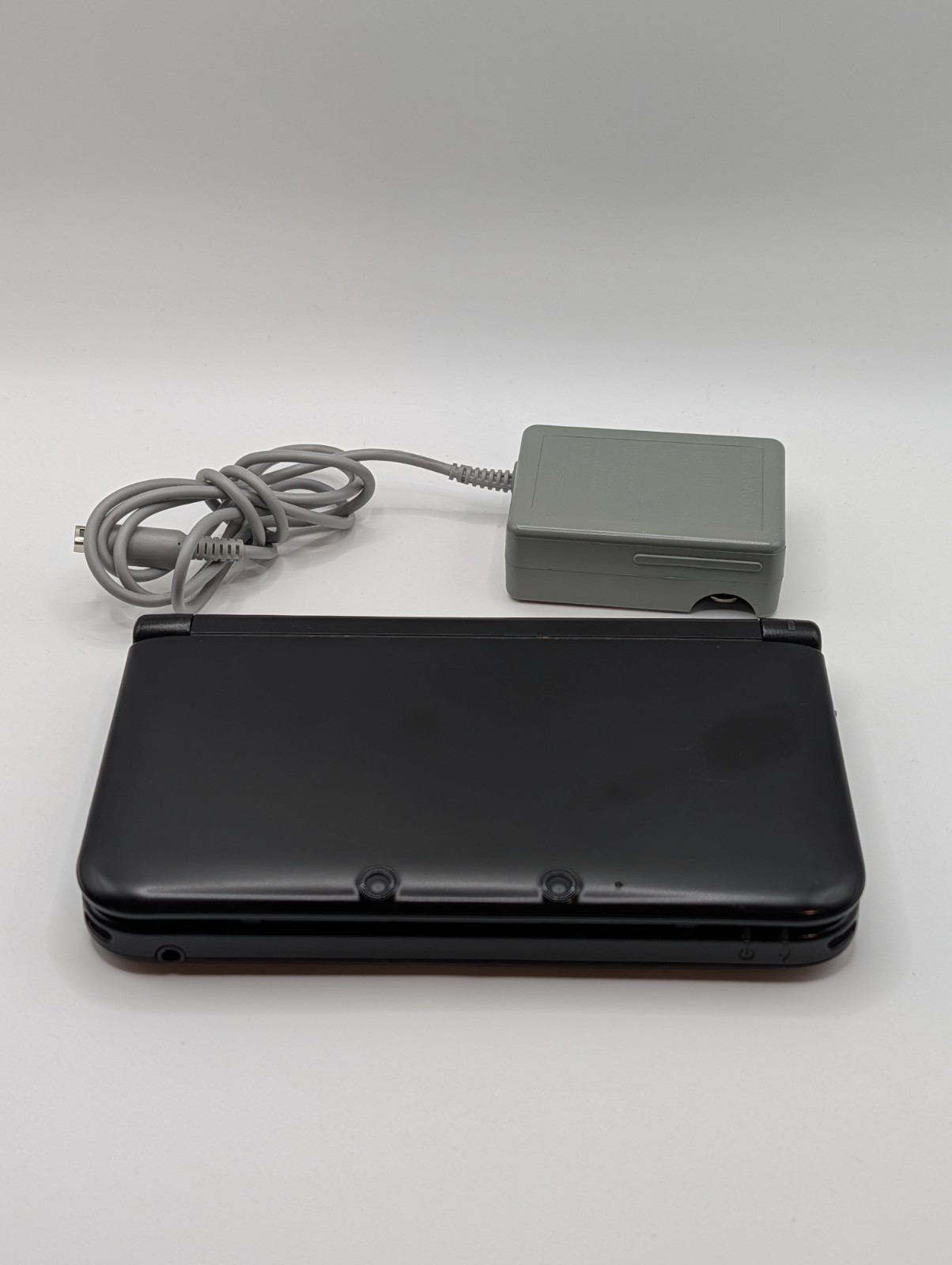 Nintendo 3DS XL Launch Edition Black Handheld OEM Charger Tested and Working