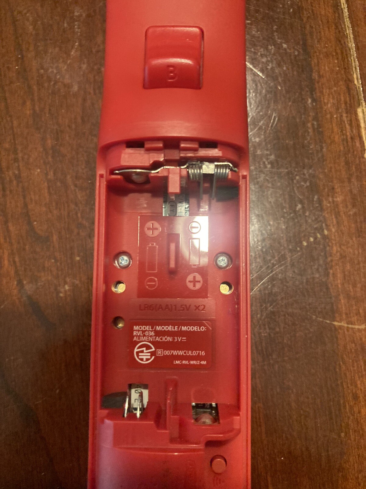 Nintendo Wii Mini 8GB Black/Red. All parts included+Mario Kart. No box/Cartridge