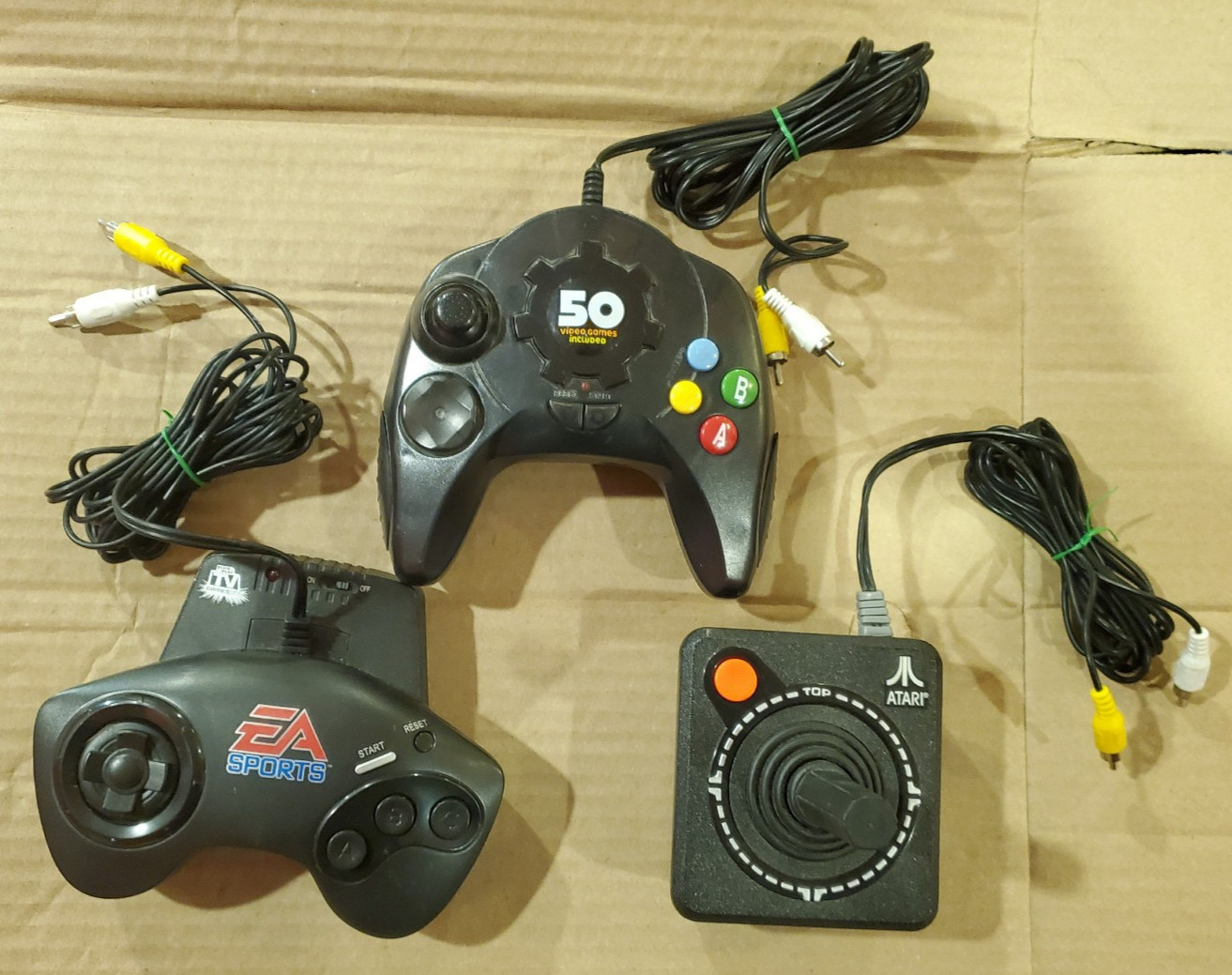 EA Sport, Atari, Dream Gear Plug n Play 50 in 1 TV RCA Lot of 3 games