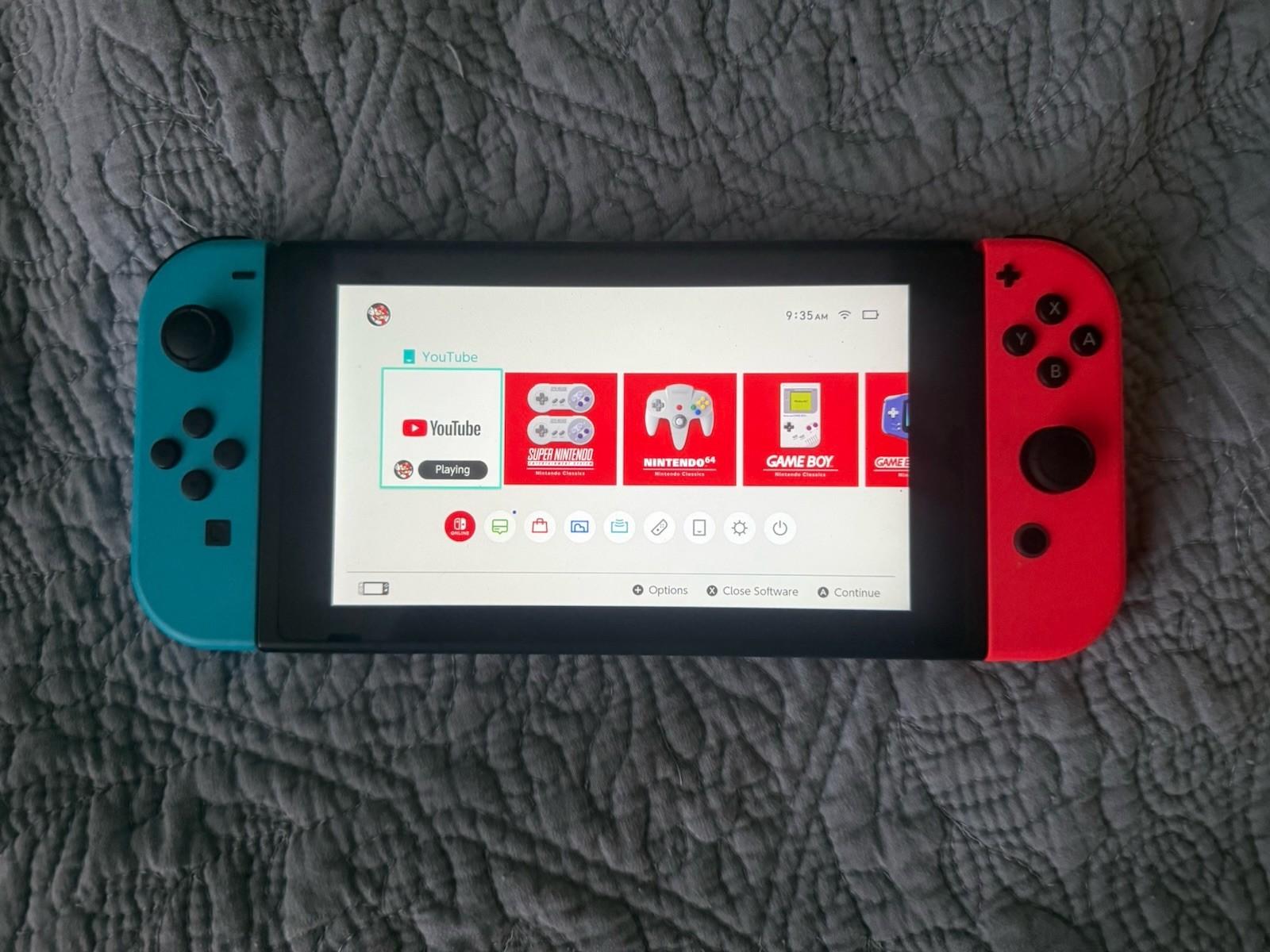 Nintendo Switch Console w/ Joy-Con Controllers HAC-001