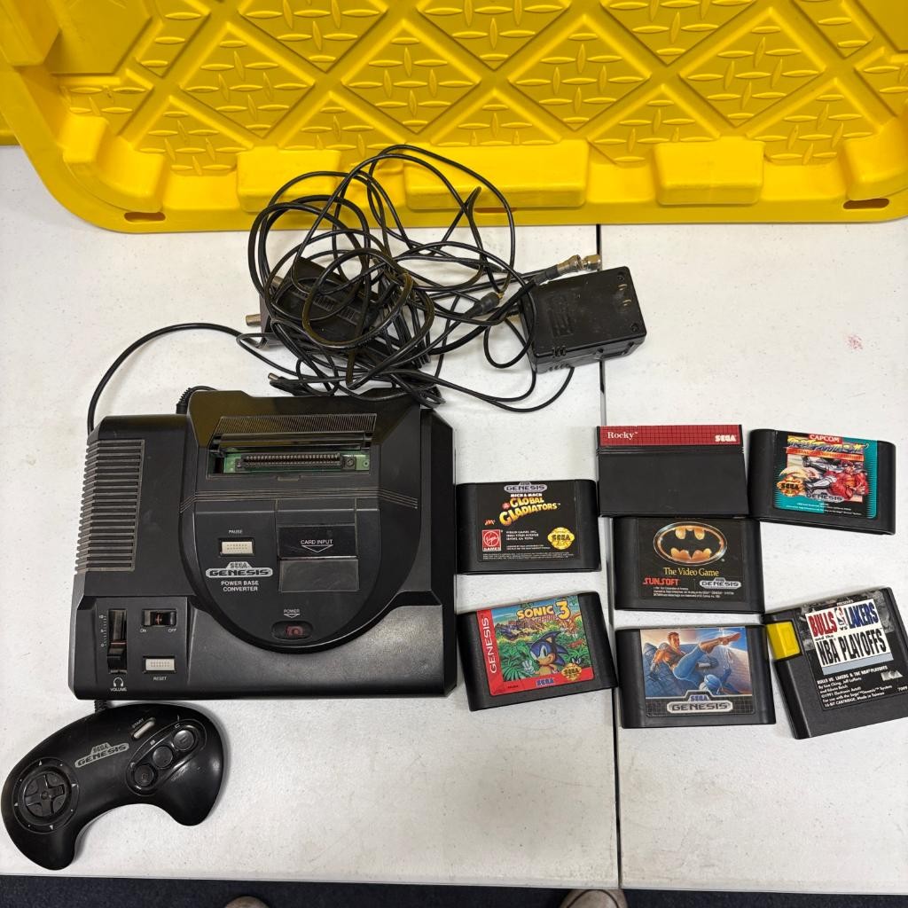 Sega Genesis Model 1 Console working Power Base Converter Controller and 7 Games