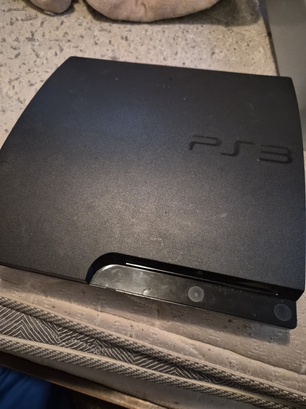 Sony PlayStation 3 Slim Launch Edition 320GB Console (CECH-3001B)