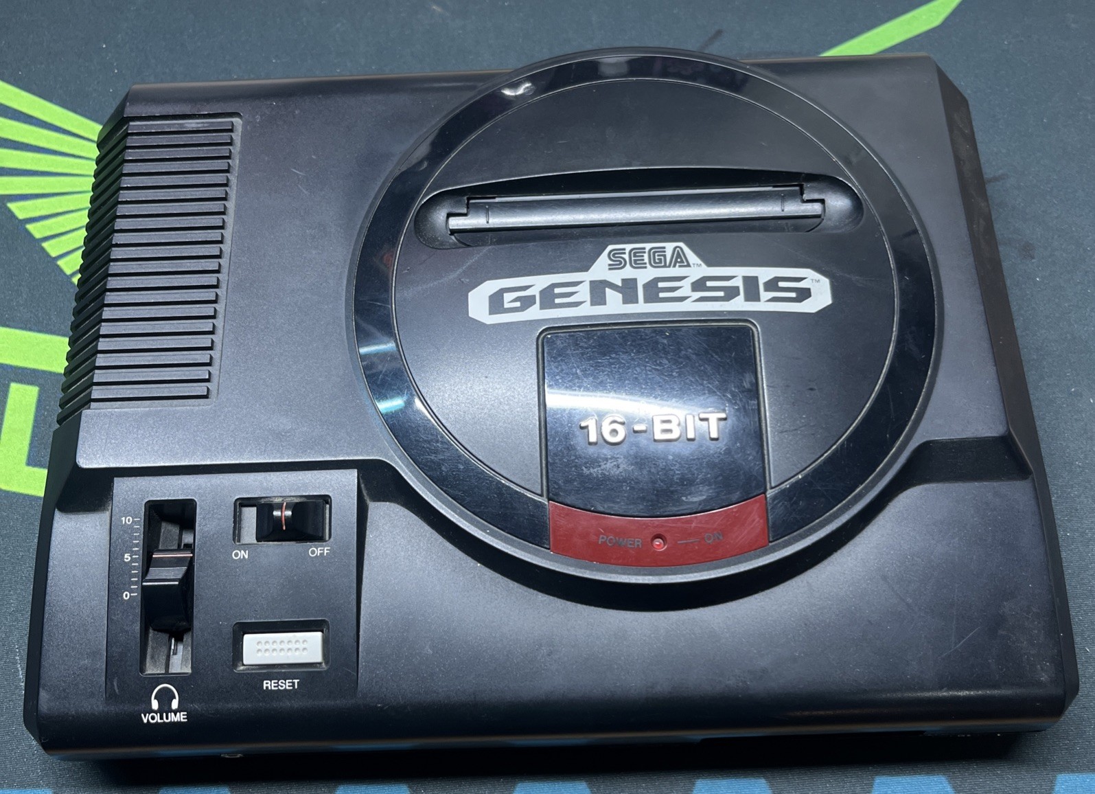 Sega Genesis Model 1601 – Tested Console only GREAT CONDITION