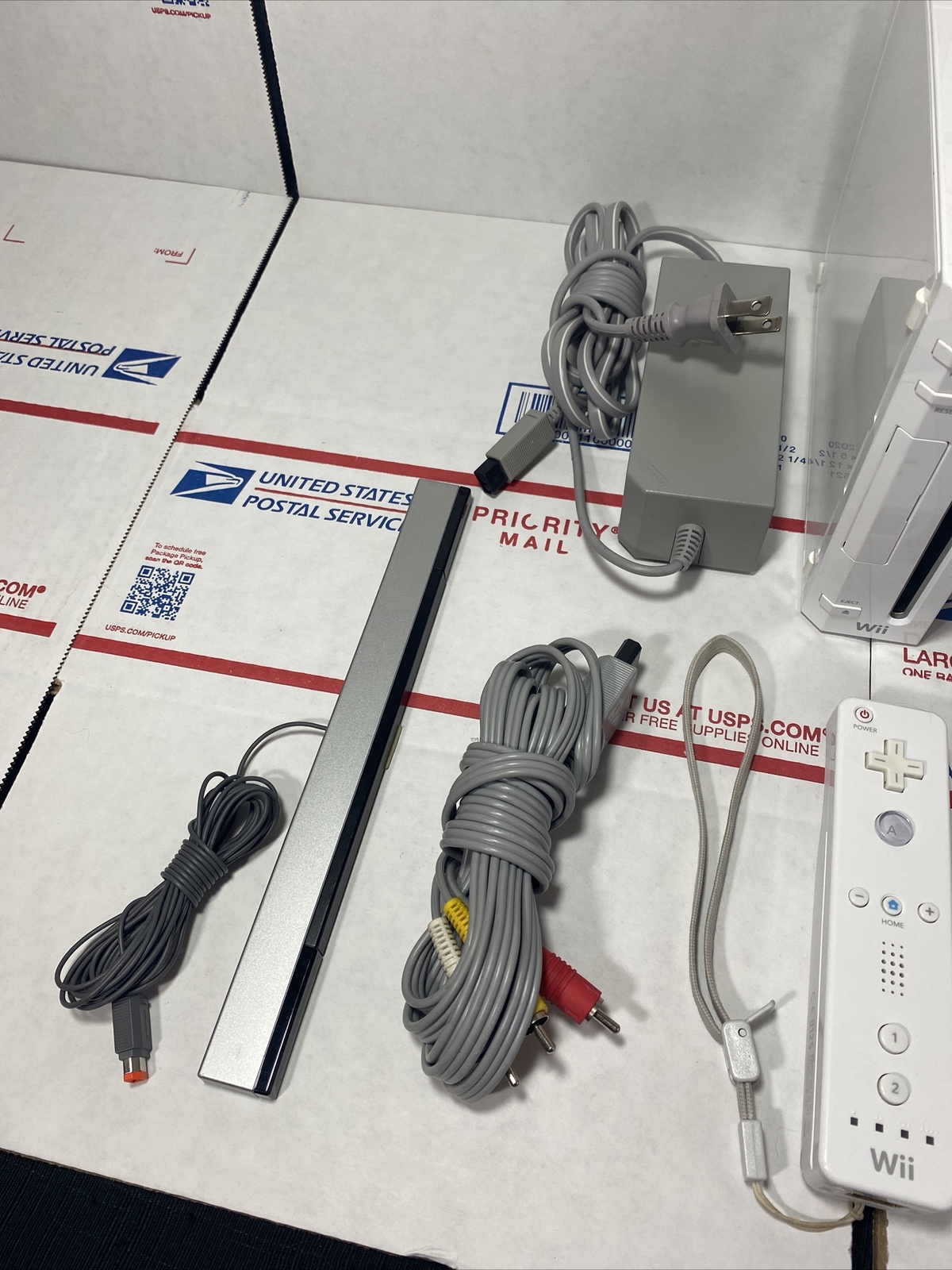 Nintendo Wii Bundle + MARIO KART +Wii Sports + Wheels -NEXT DAY SHIP – WARRANTY