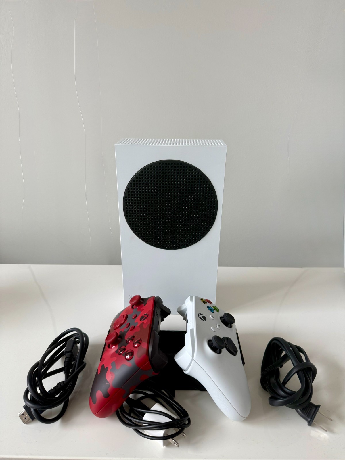 Xbox Series S 512GB Digital Console + Red Camo Wireless Controller + Dual Chargi