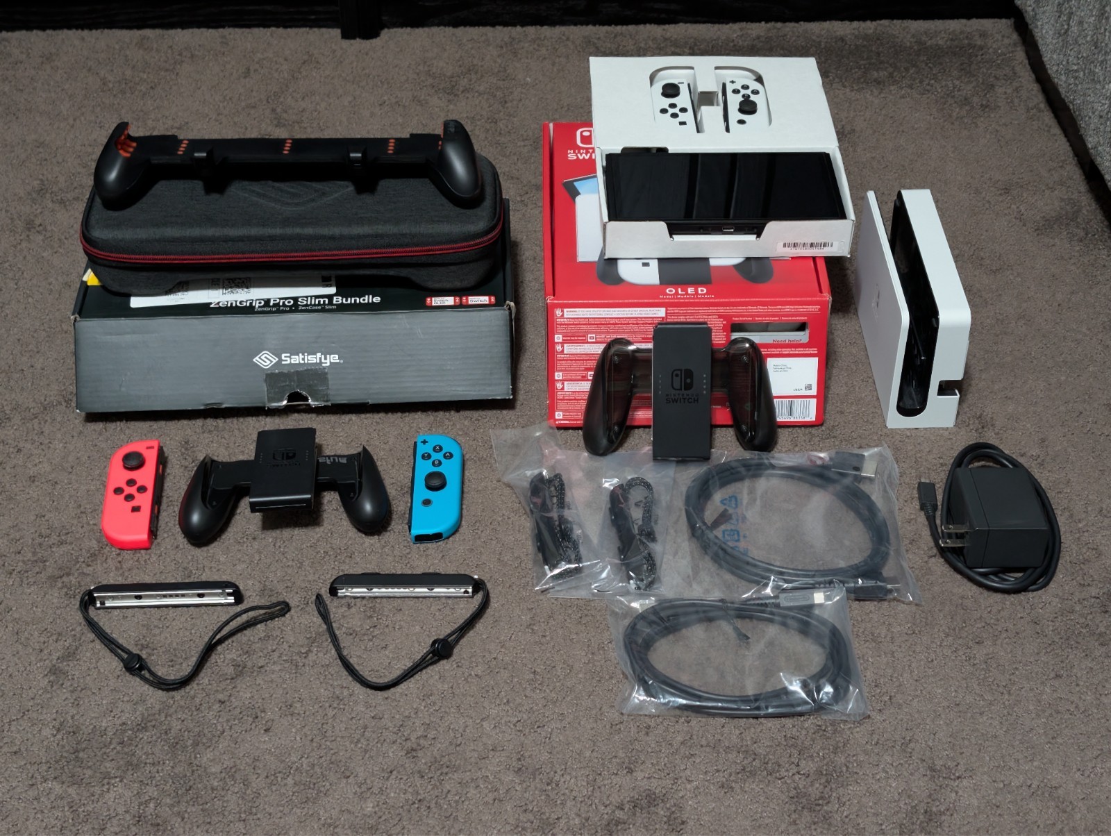 Nintendo Switch OLED + ZenGrip, case, extra Joy-Cons, charging grip (64GB/white)