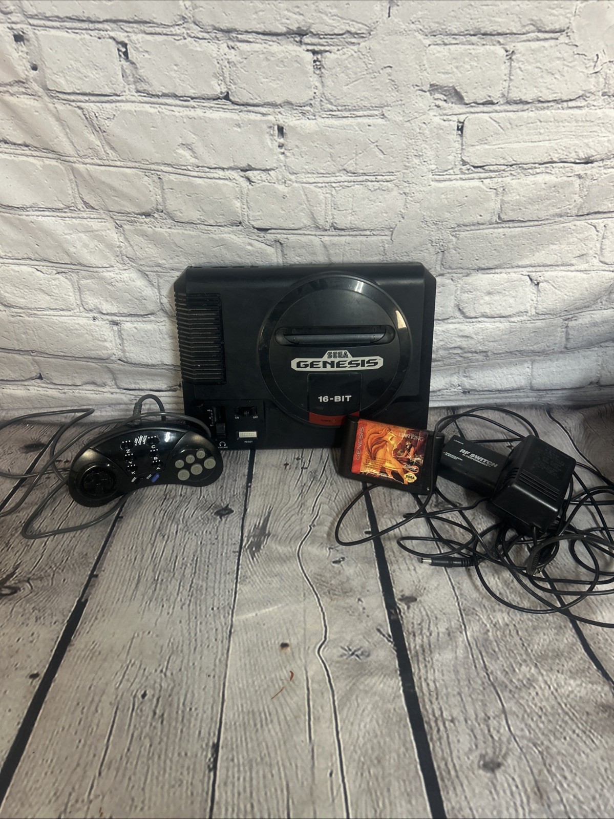 Sega Genesis Console 16-Bit – (1601) Vintage Video Game/ Tested Bundle w/ Game