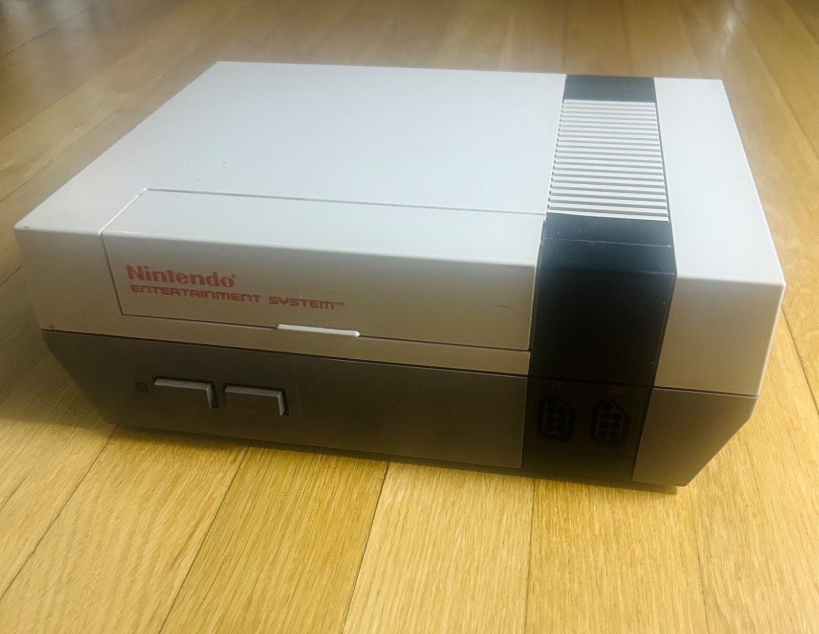 1986 Nintendo entertainment system (NES)