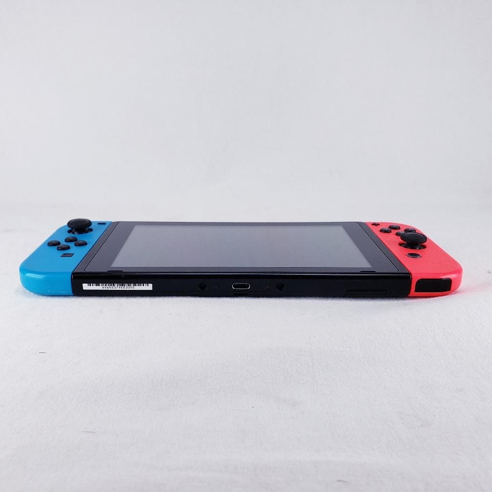 Nintendo Switch V2 Handheld Video Game Console – HAC-001(-01) (PB1031501)