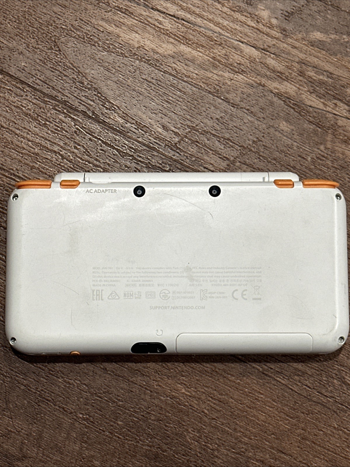Nintendo “New” 2DS XL Handheld Console – White/Orange – Tested – Case & 7 Games