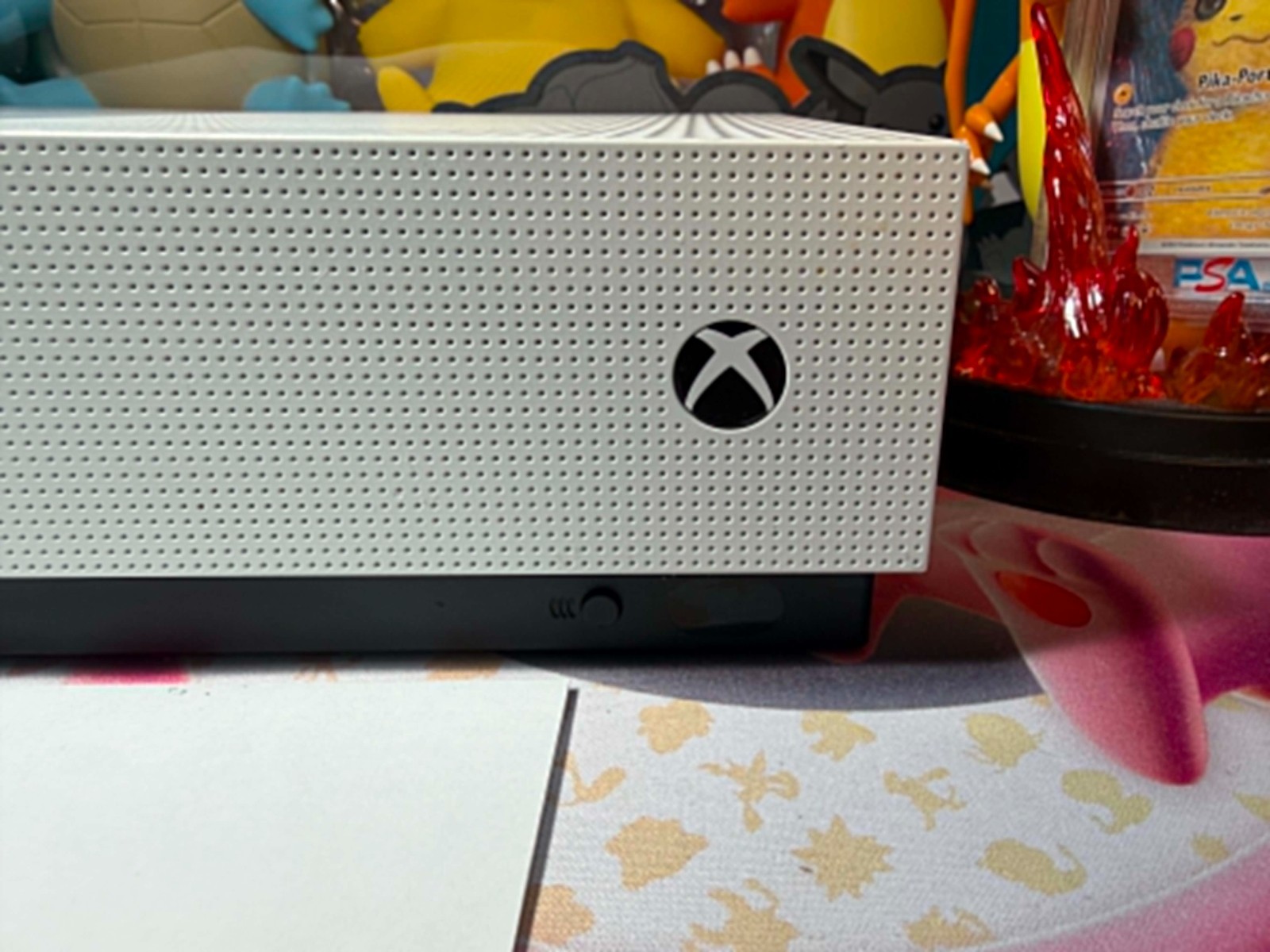 Microsoft Xbox One S 500 GB Console – White Used Tested Authentic Minor Wear