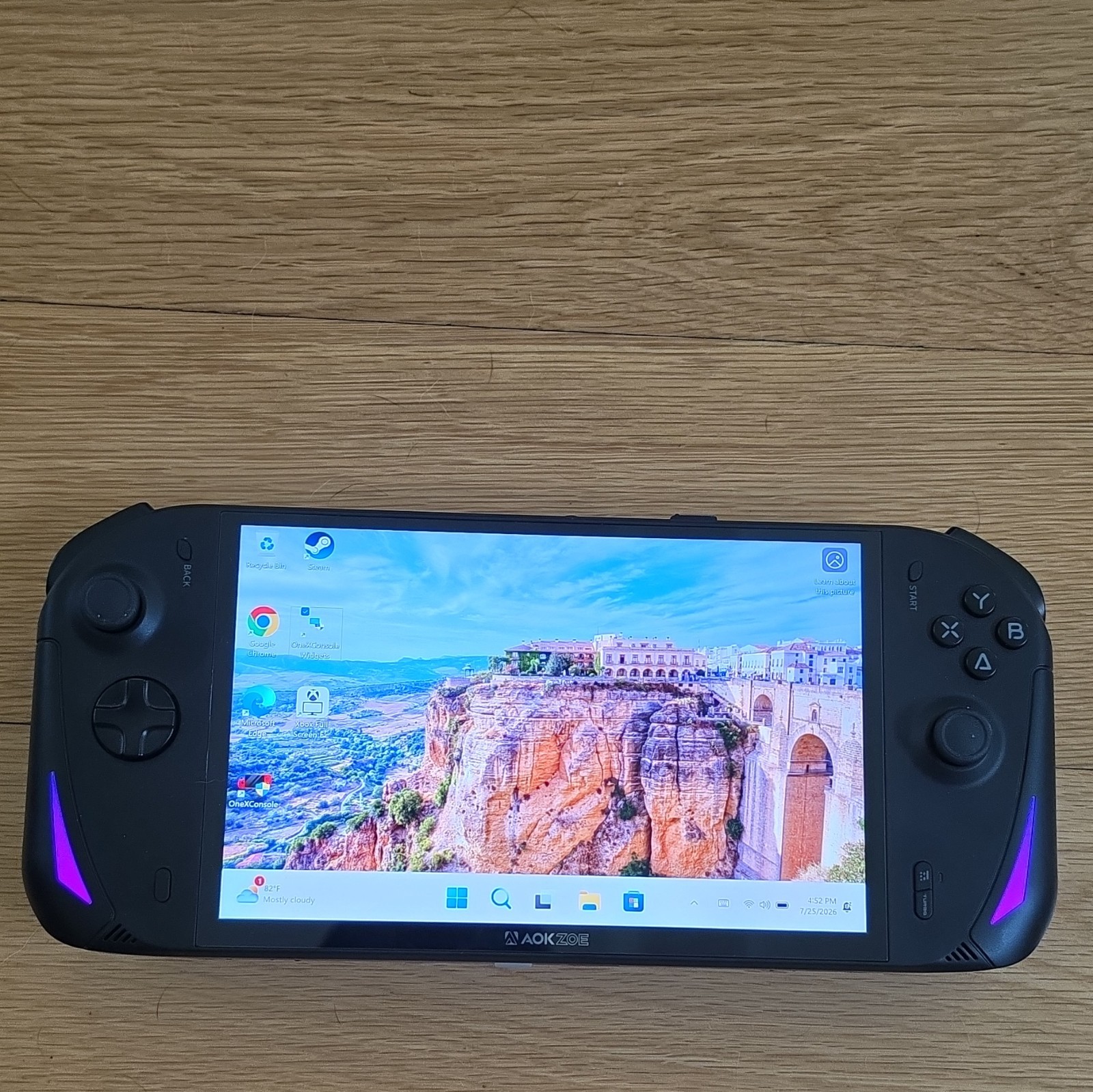 AOKZOE A1X Handheld Gaming PC Console 1TB SSD, 32G, 8″ SCREEN